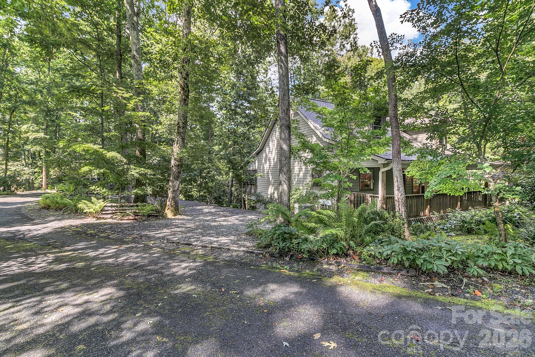 779 Thissa Way — Brevard