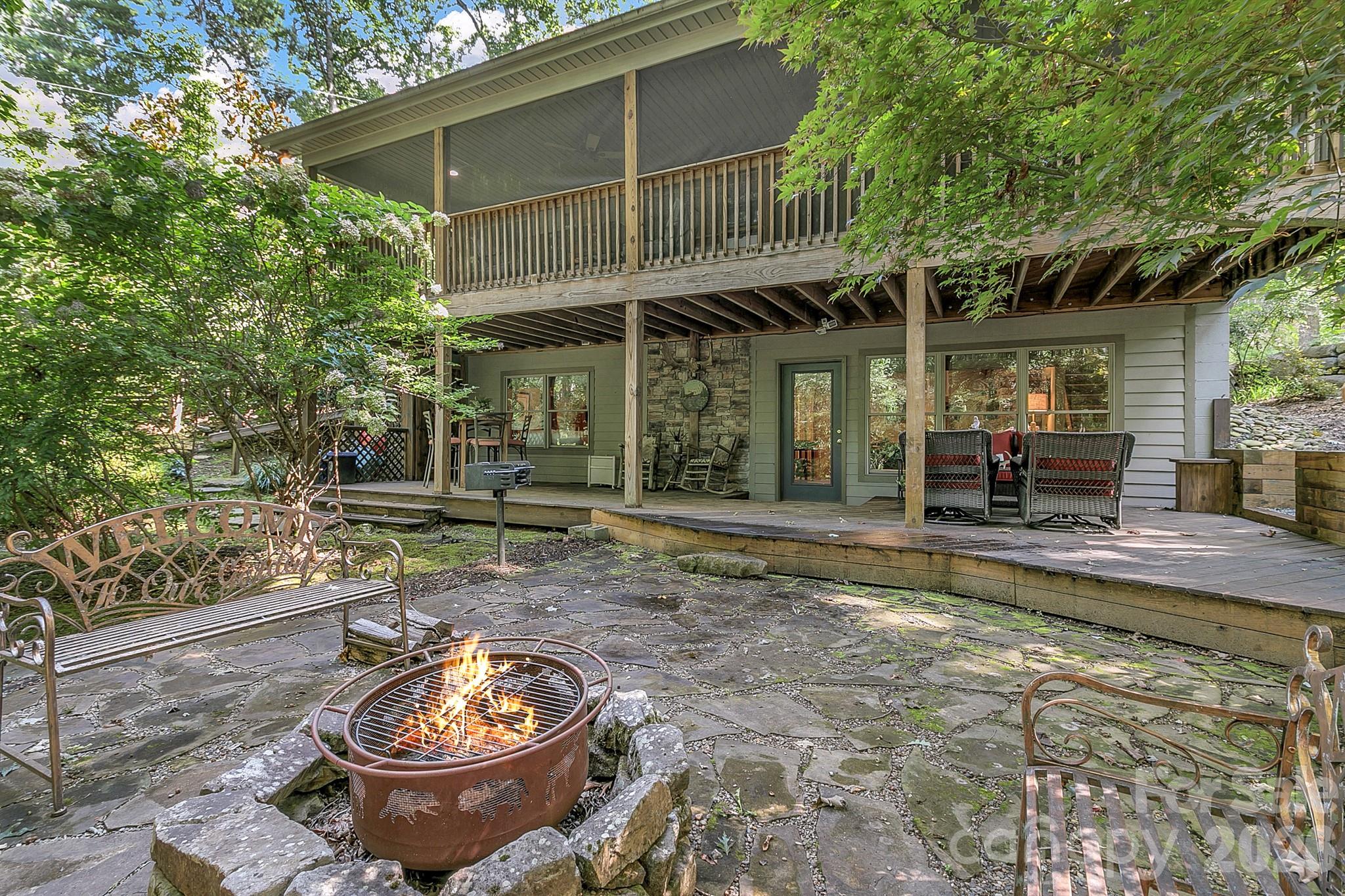779 Thissa Way — Brevard
