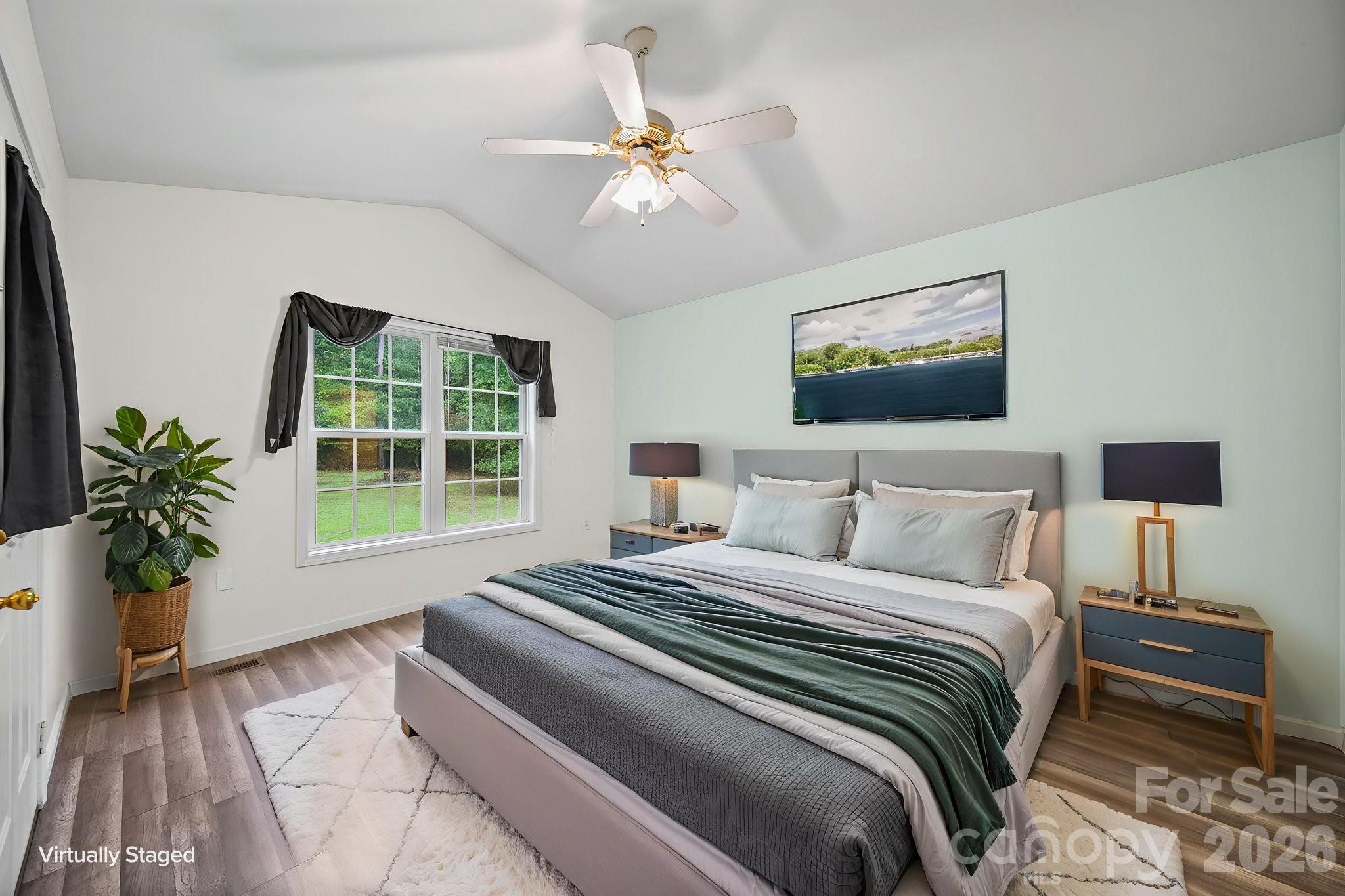 147 Island Terrace Road — Statesville
