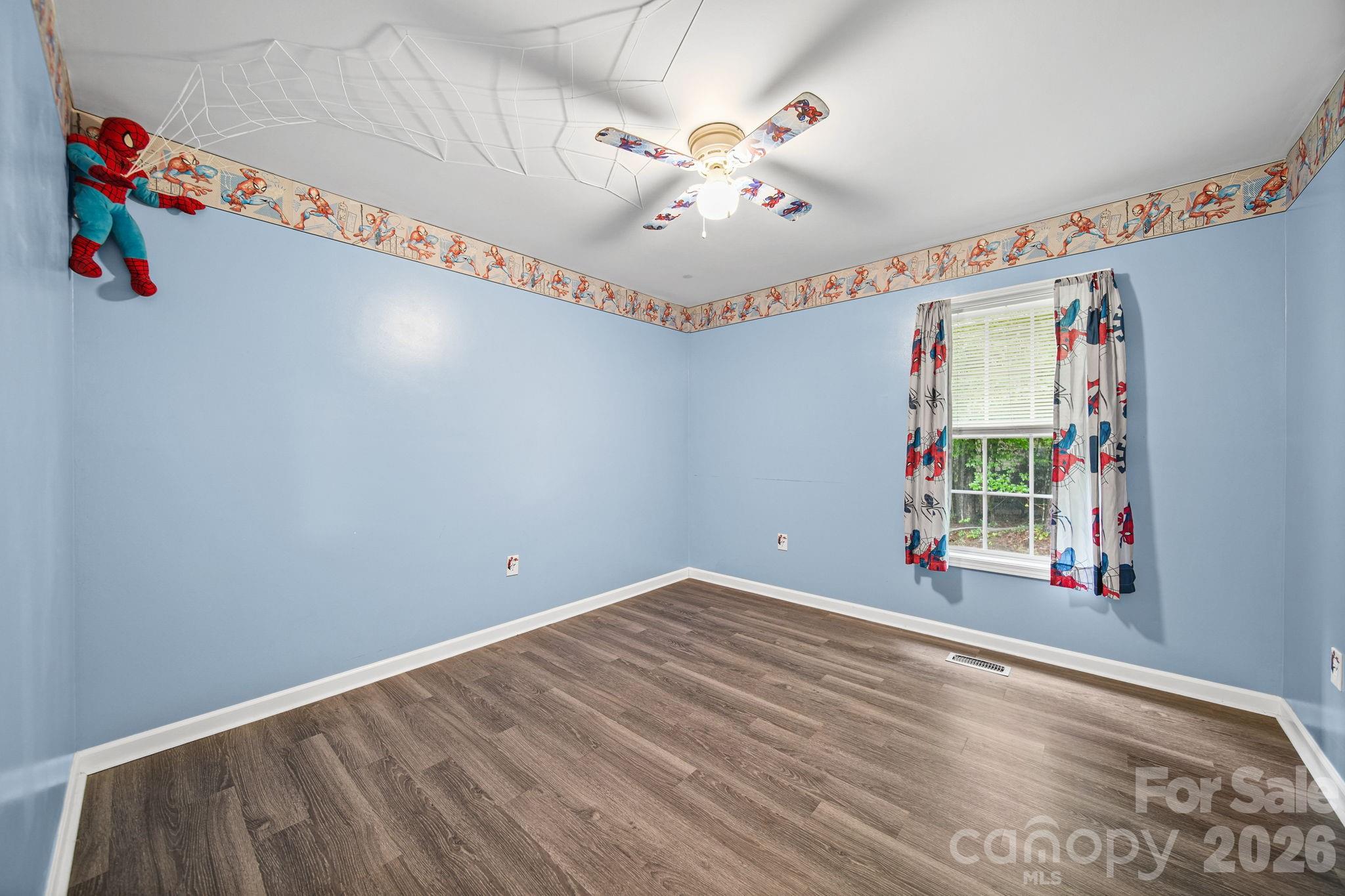 147 Island Terrace Road — Statesville