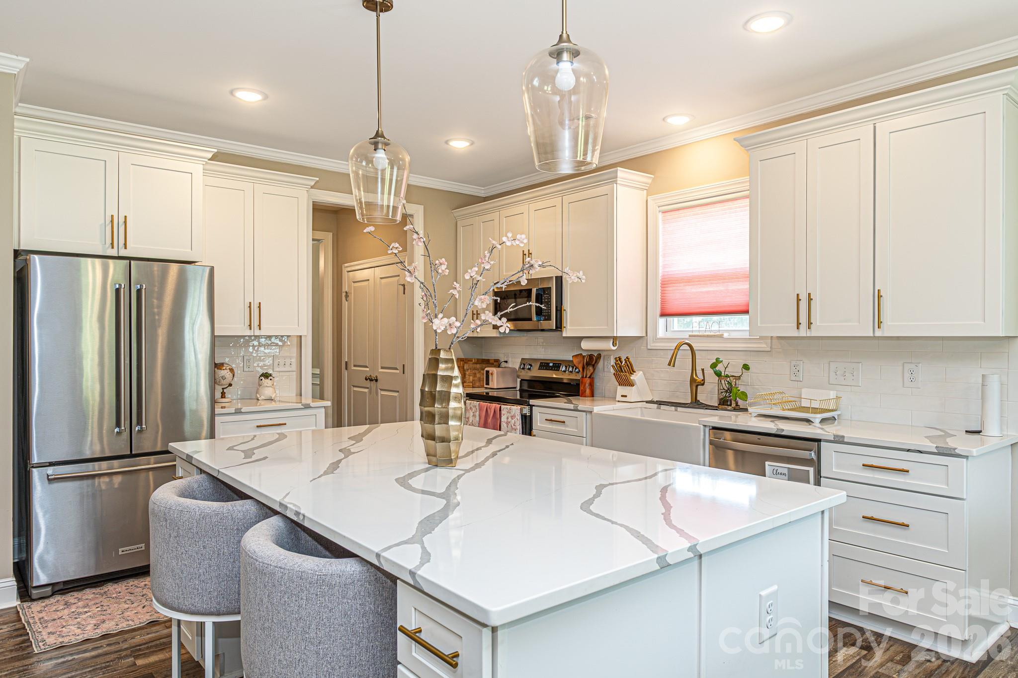 1205 Palestine Road — Linden