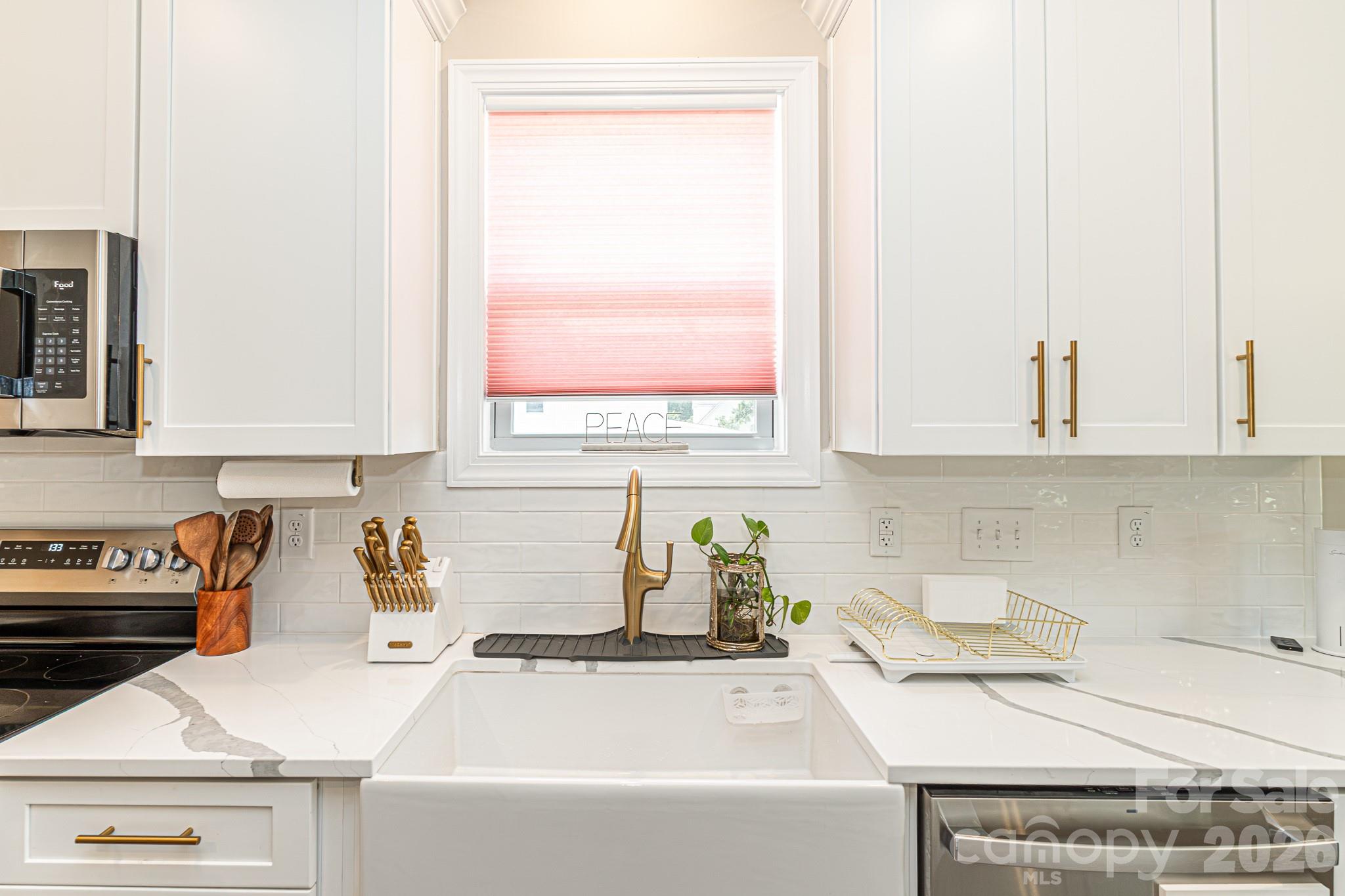 1205 Palestine Road — Linden