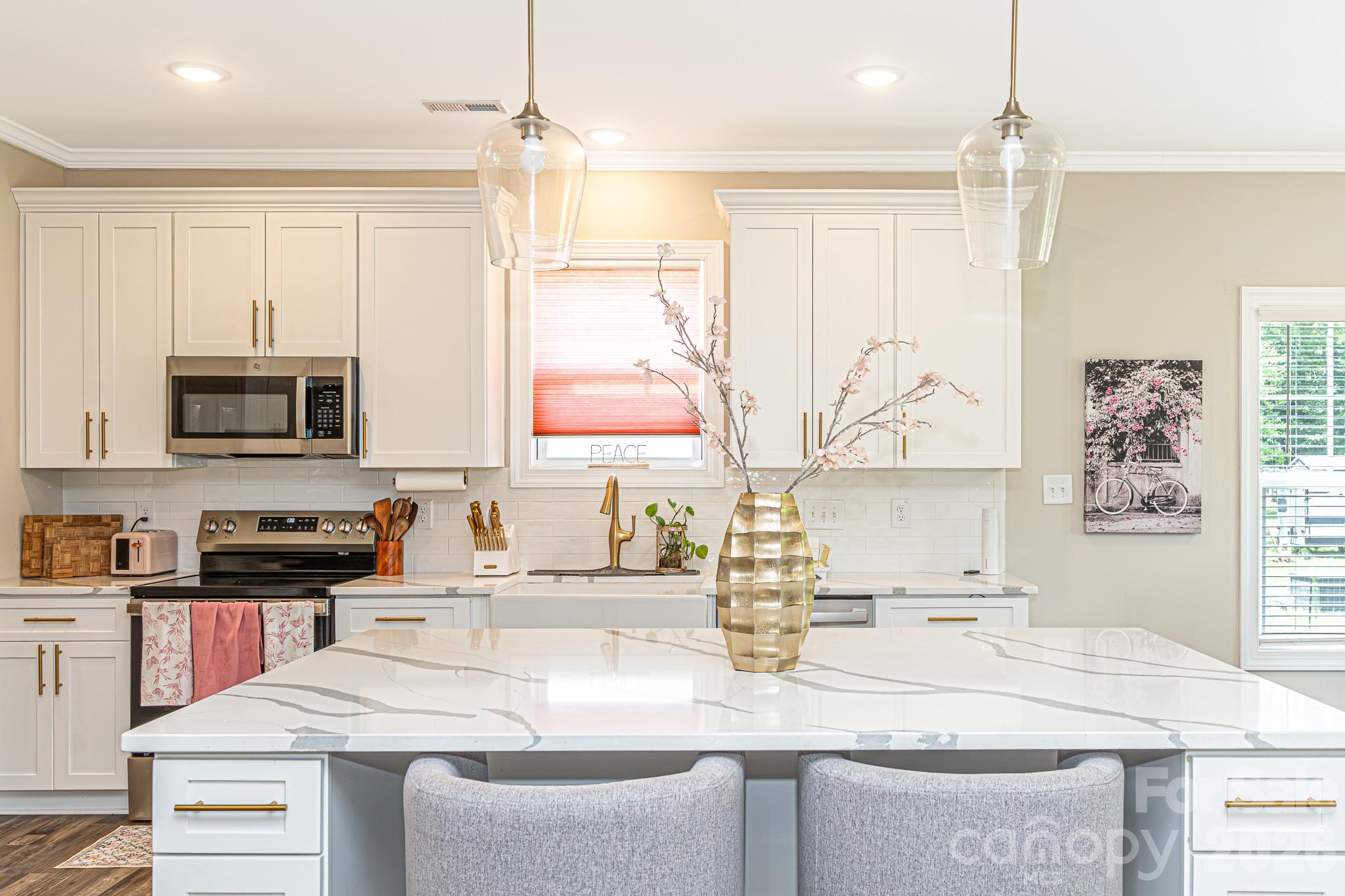 1205 Palestine Road — Linden