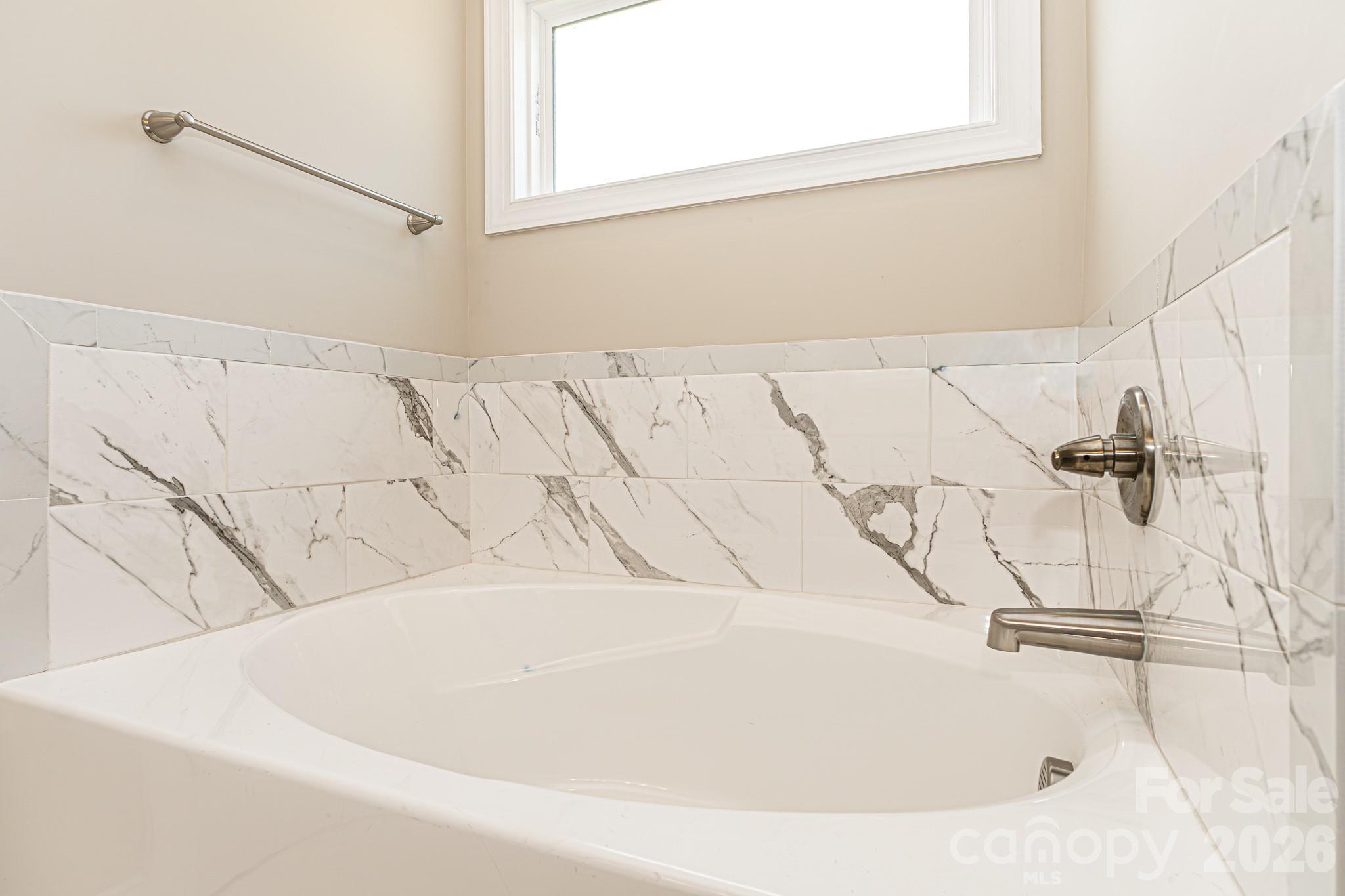 1205 Palestine Road — Linden