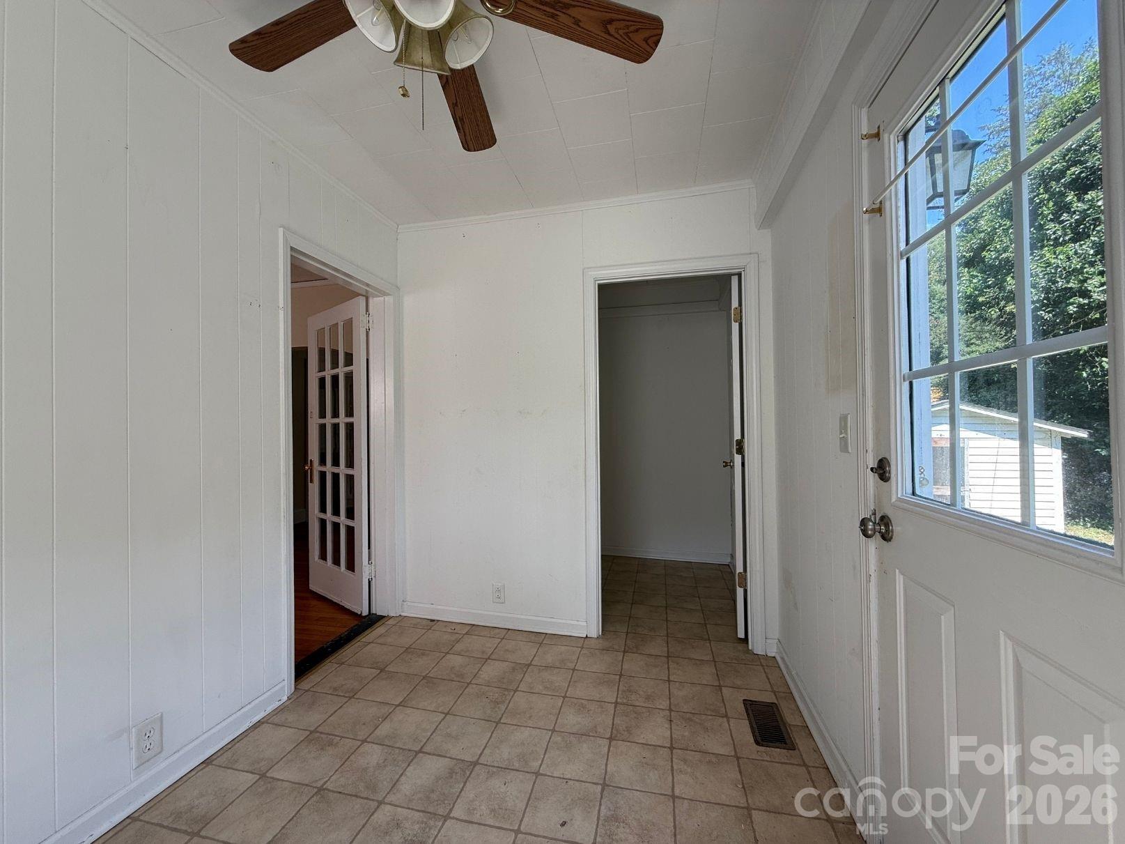 1351 S Aspen Street — Lincolnton