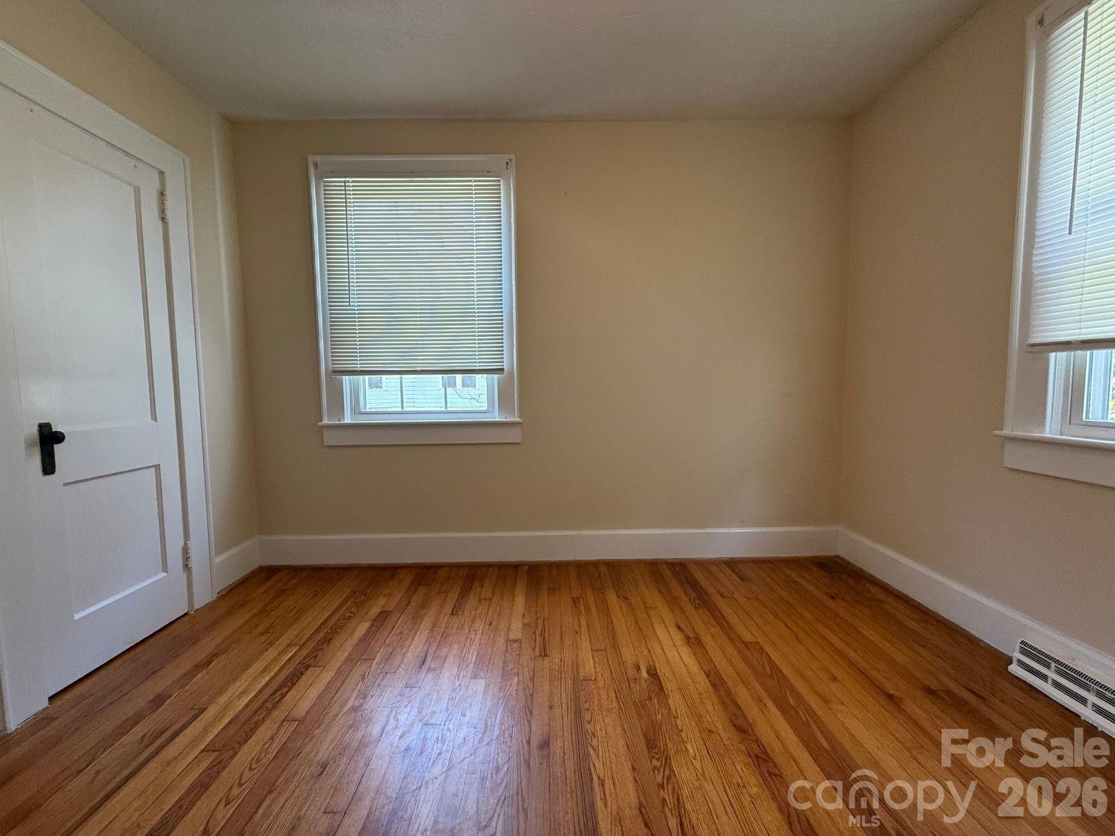 1351 S Aspen Street — Lincolnton