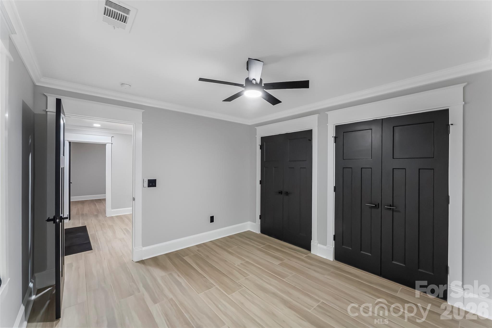276 Coopers Drive — Hendersonville