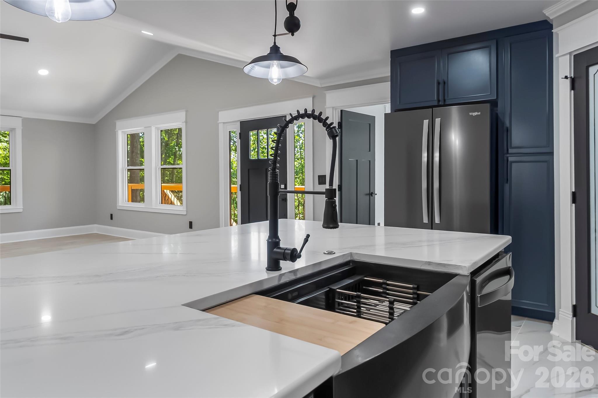 276 Coopers Drive — Hendersonville