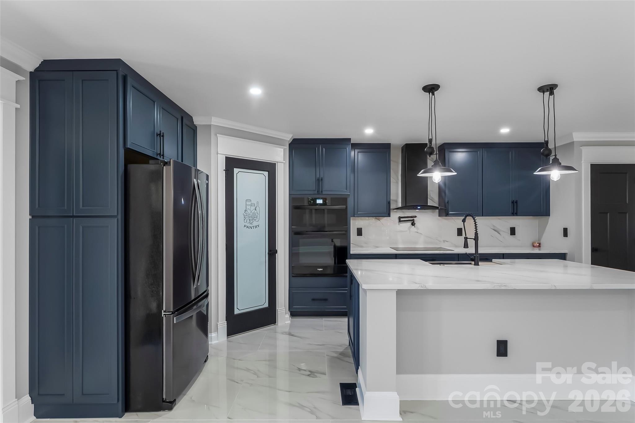 276 Coopers Drive — Hendersonville