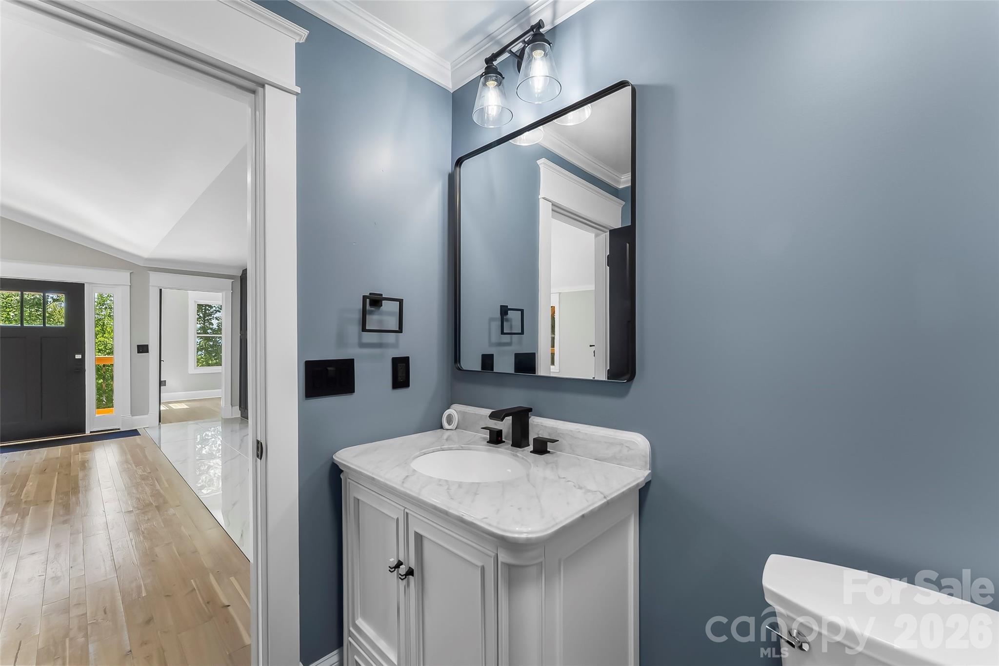 276 Coopers Drive — Hendersonville