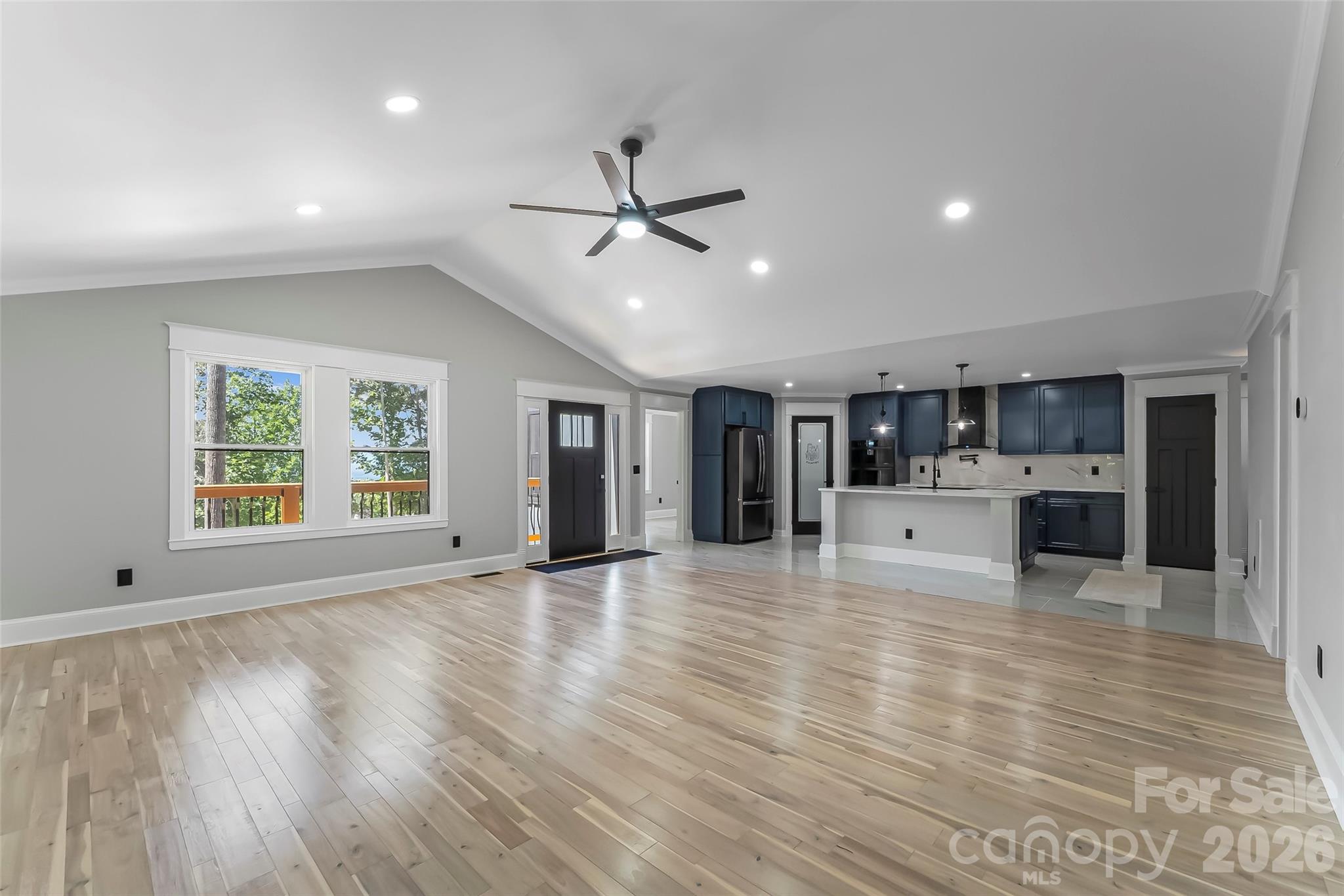 276 Coopers Drive — Hendersonville
