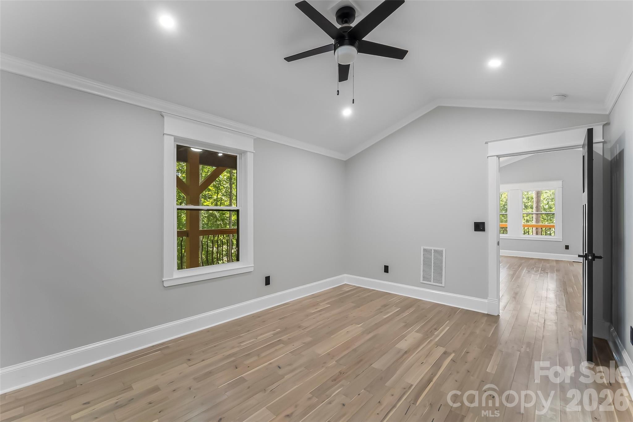 276 Coopers Drive — Hendersonville