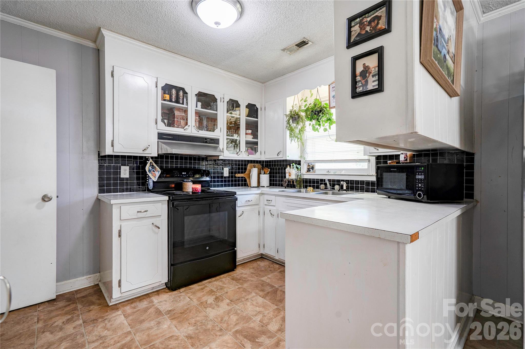 404 Pineview Drive — Kings Mountain