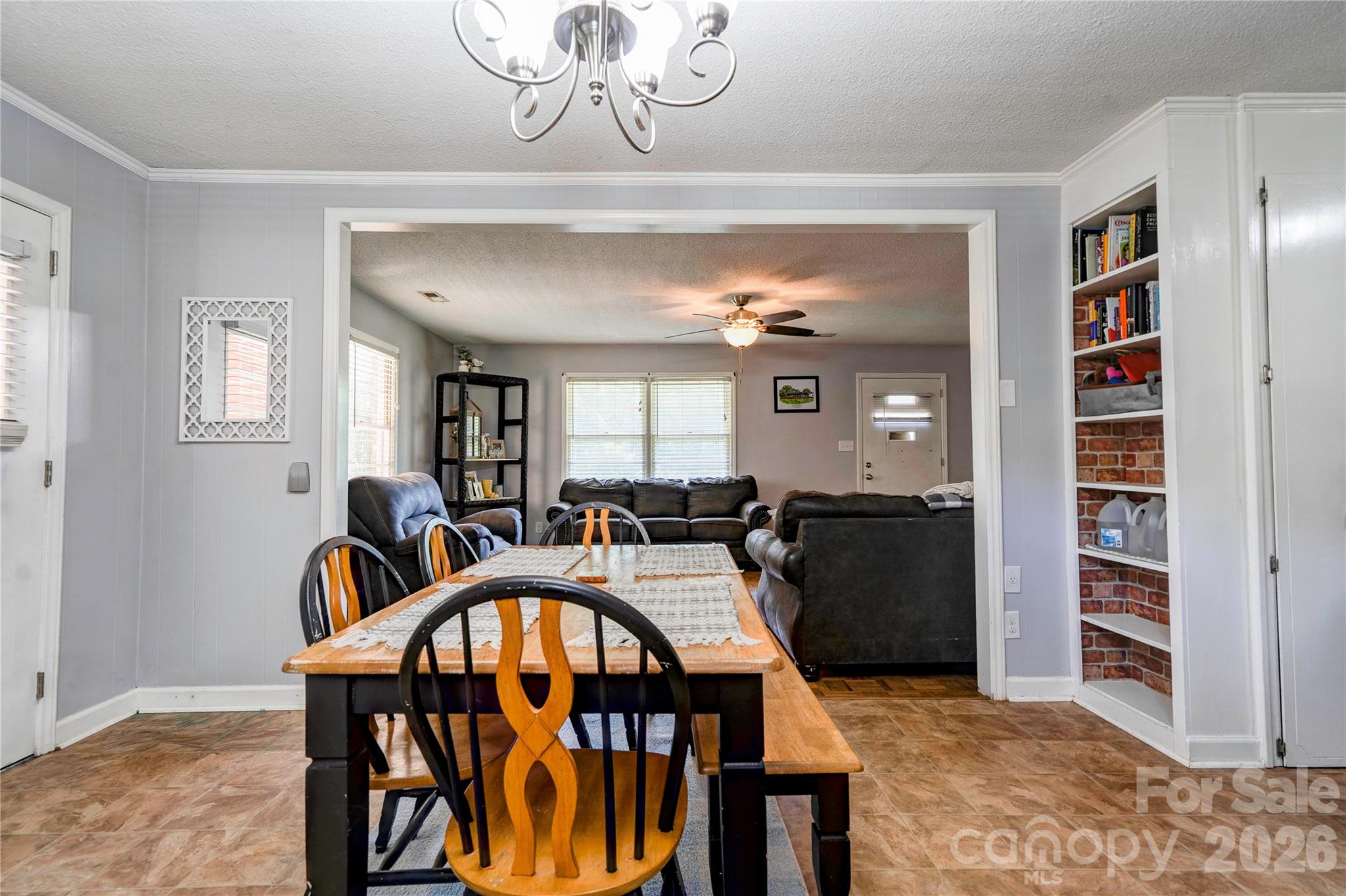 404 Pineview Drive — Kings Mountain