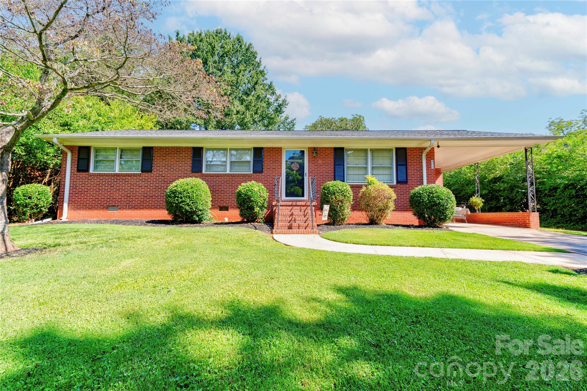 404 Pineview Drive — Kings Mountain