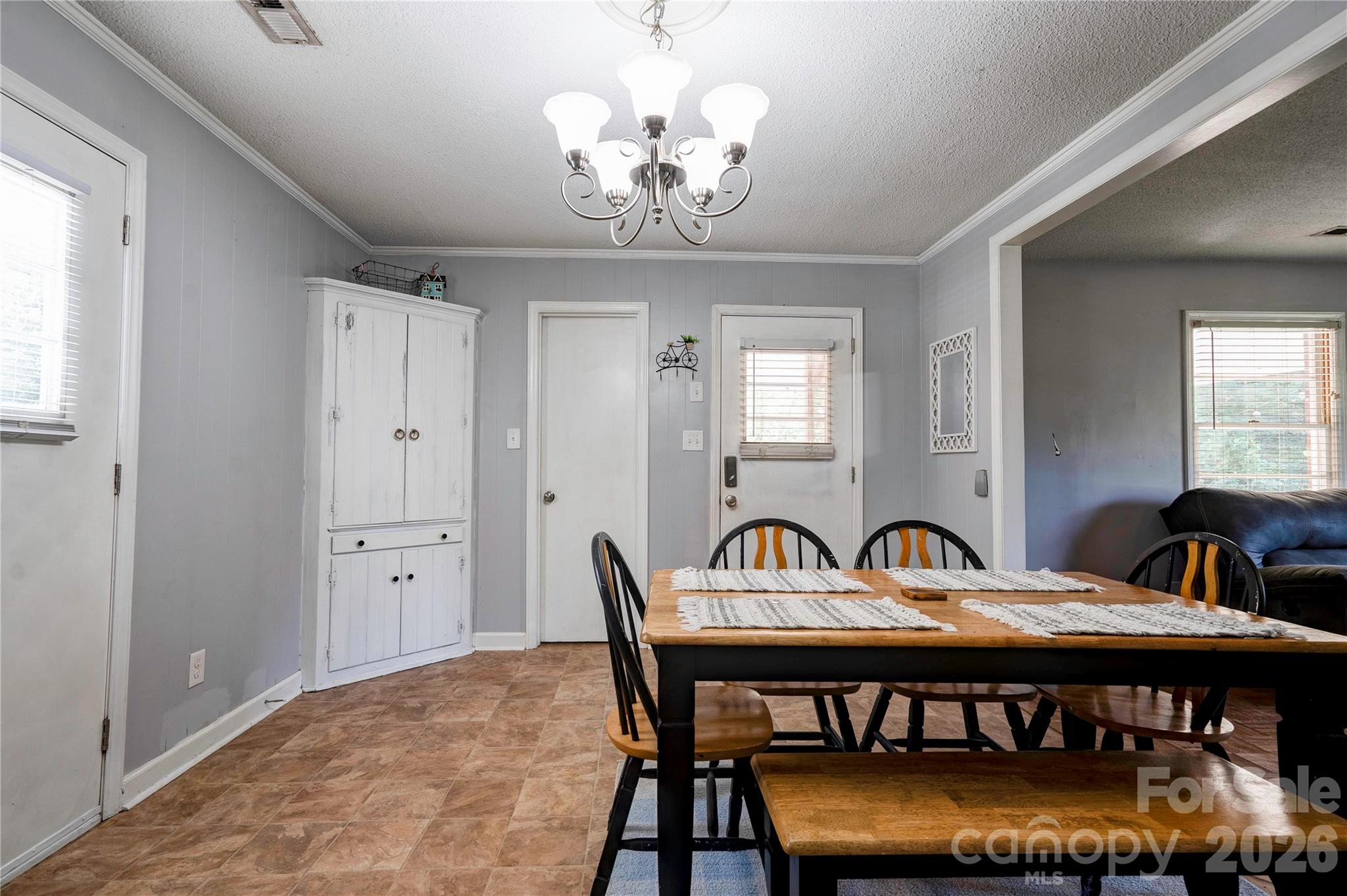 404 Pineview Drive — Kings Mountain