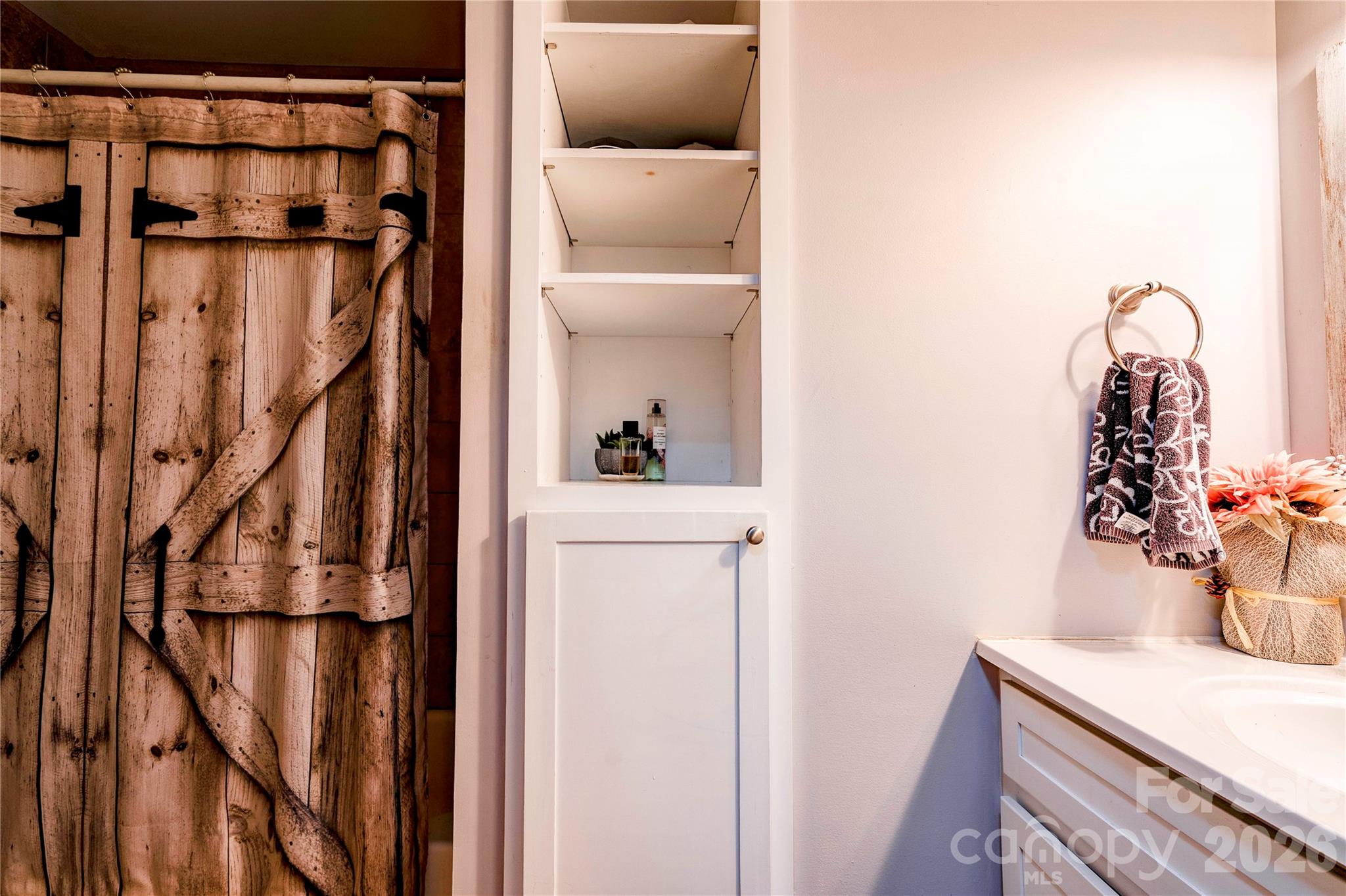 404 Pineview Drive — Kings Mountain