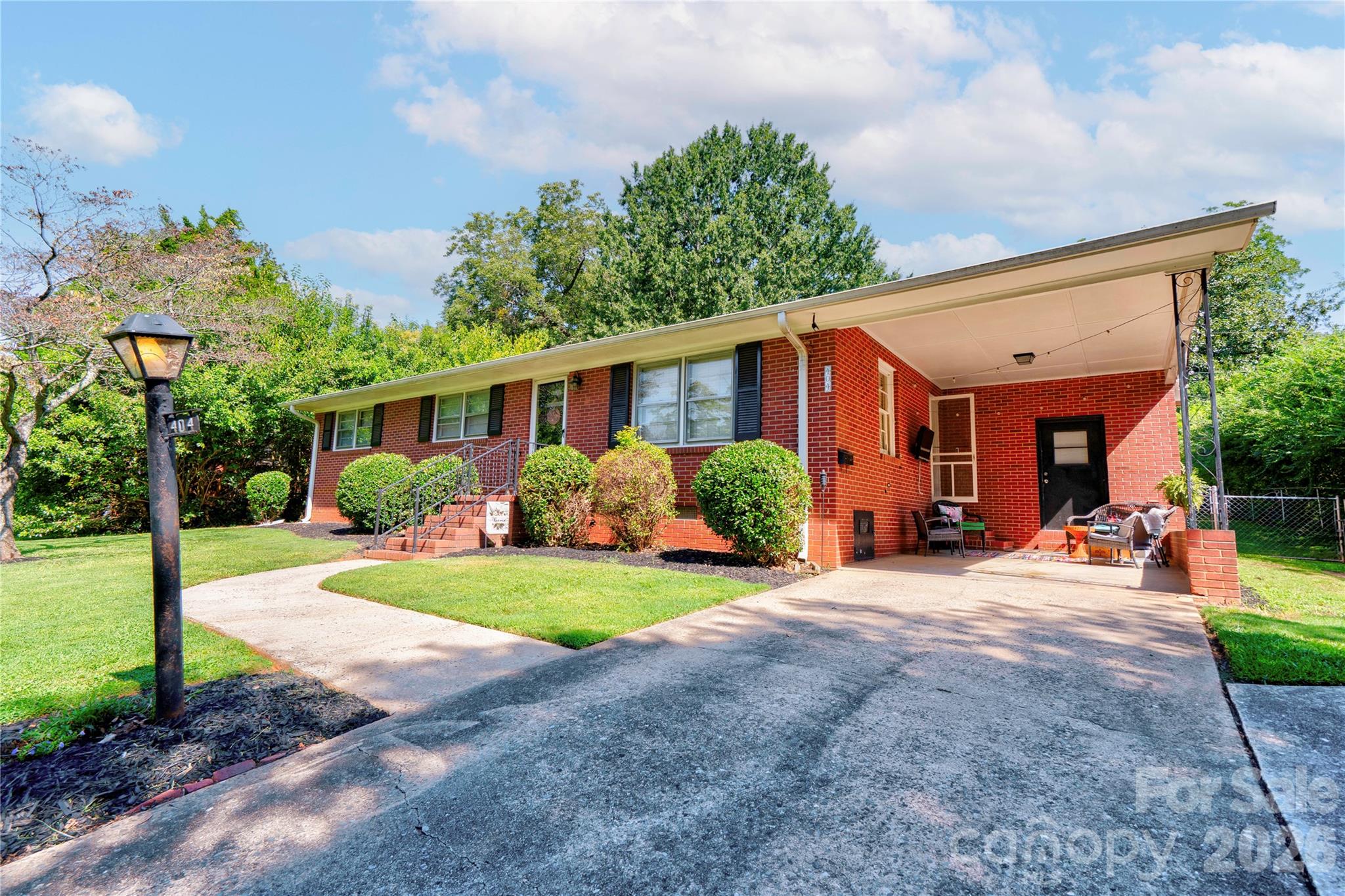 404 Pineview Drive — Kings Mountain