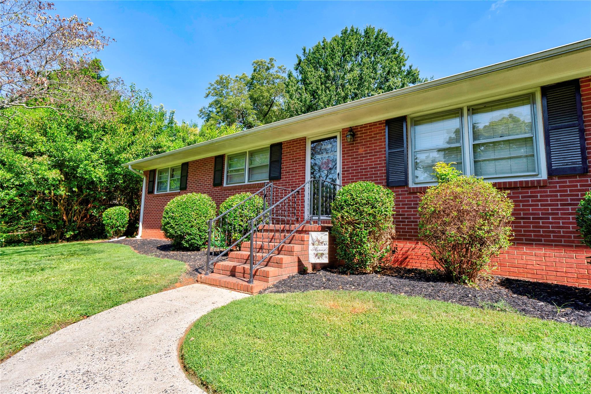 404 Pineview Drive — Kings Mountain