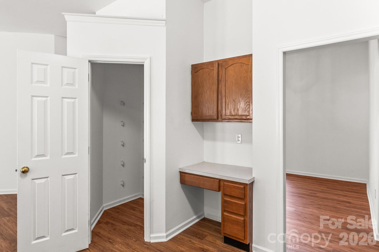 739 Oakbluff Circle — Charlotte