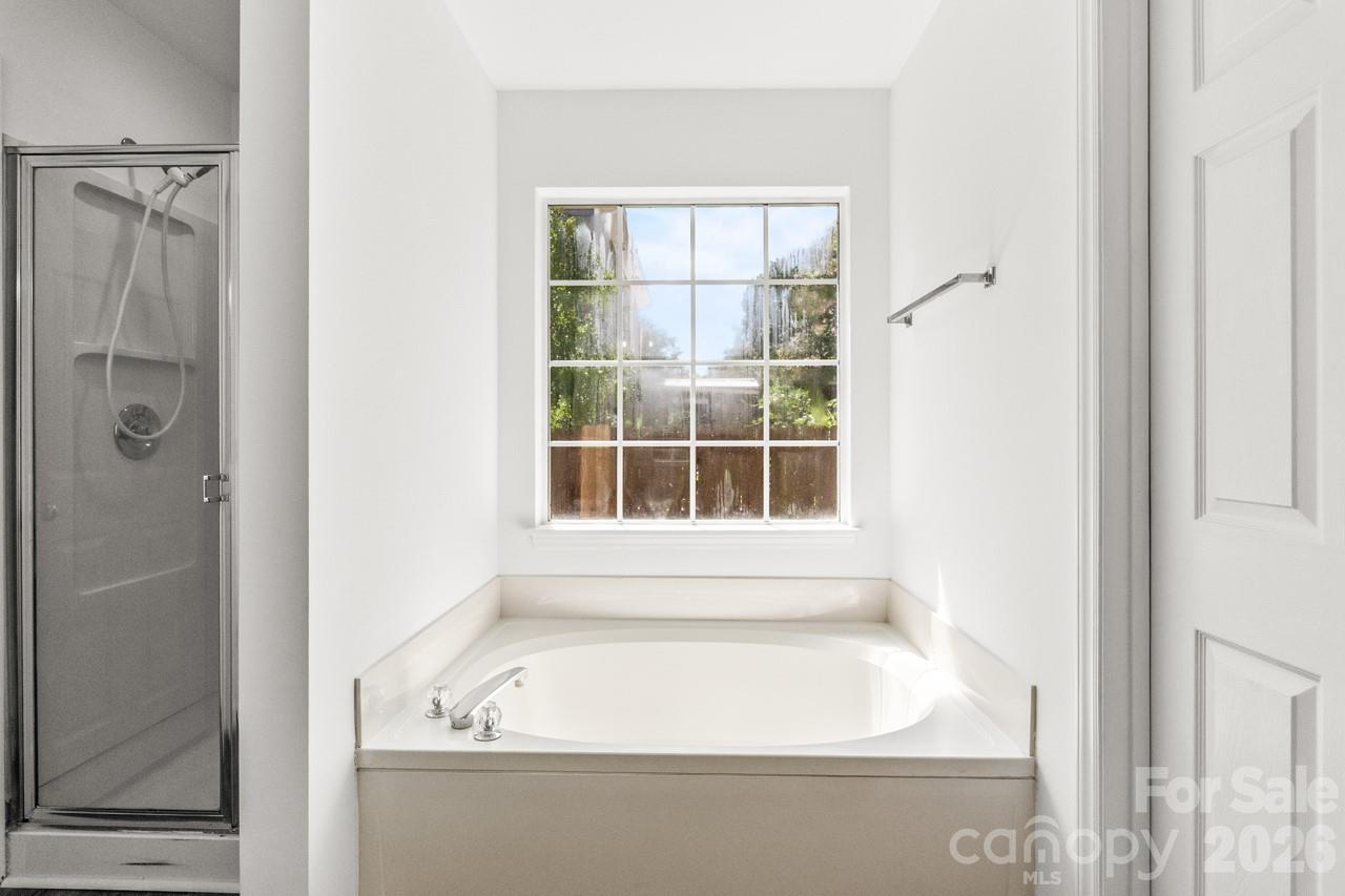 739 Oakbluff Circle — Charlotte