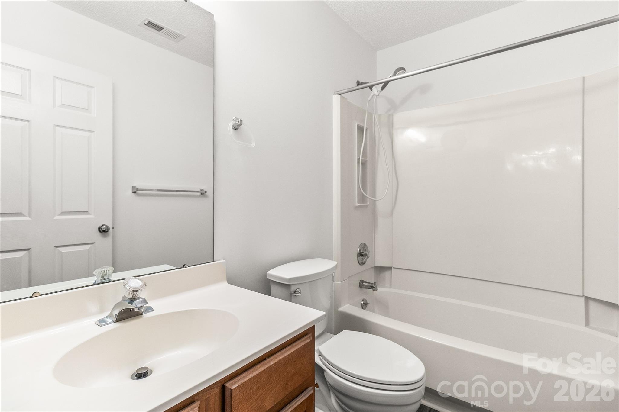 739 Oakbluff Circle — Charlotte