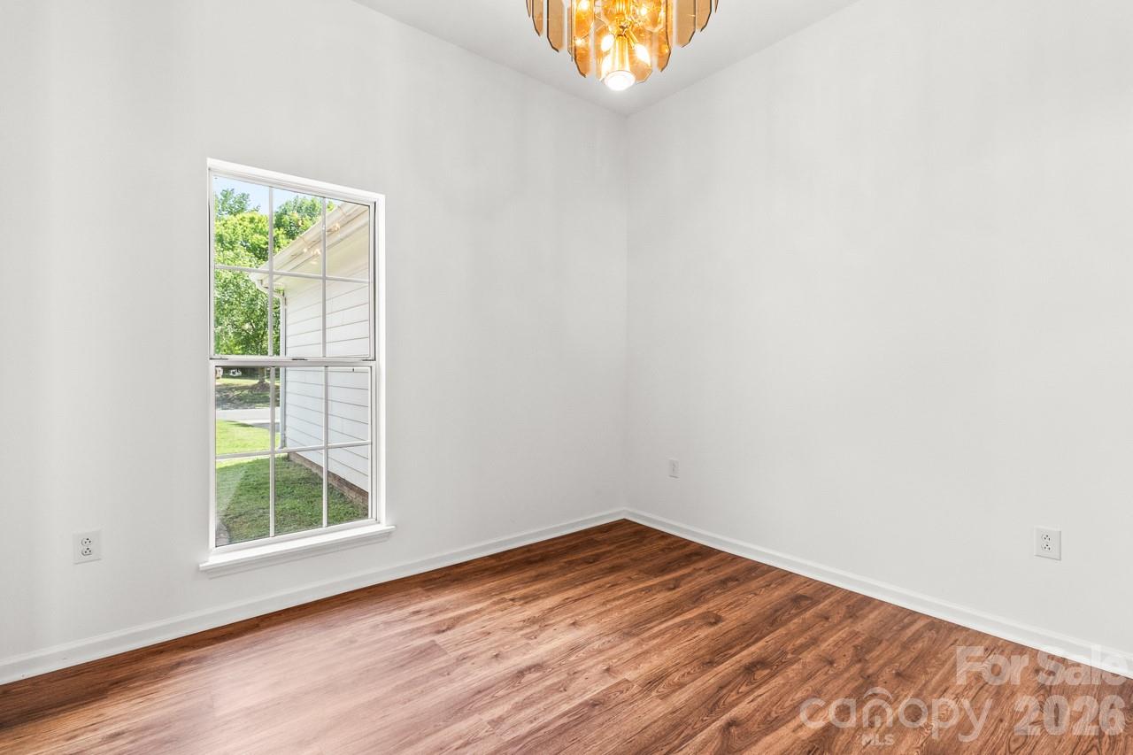 739 Oakbluff Circle — Charlotte