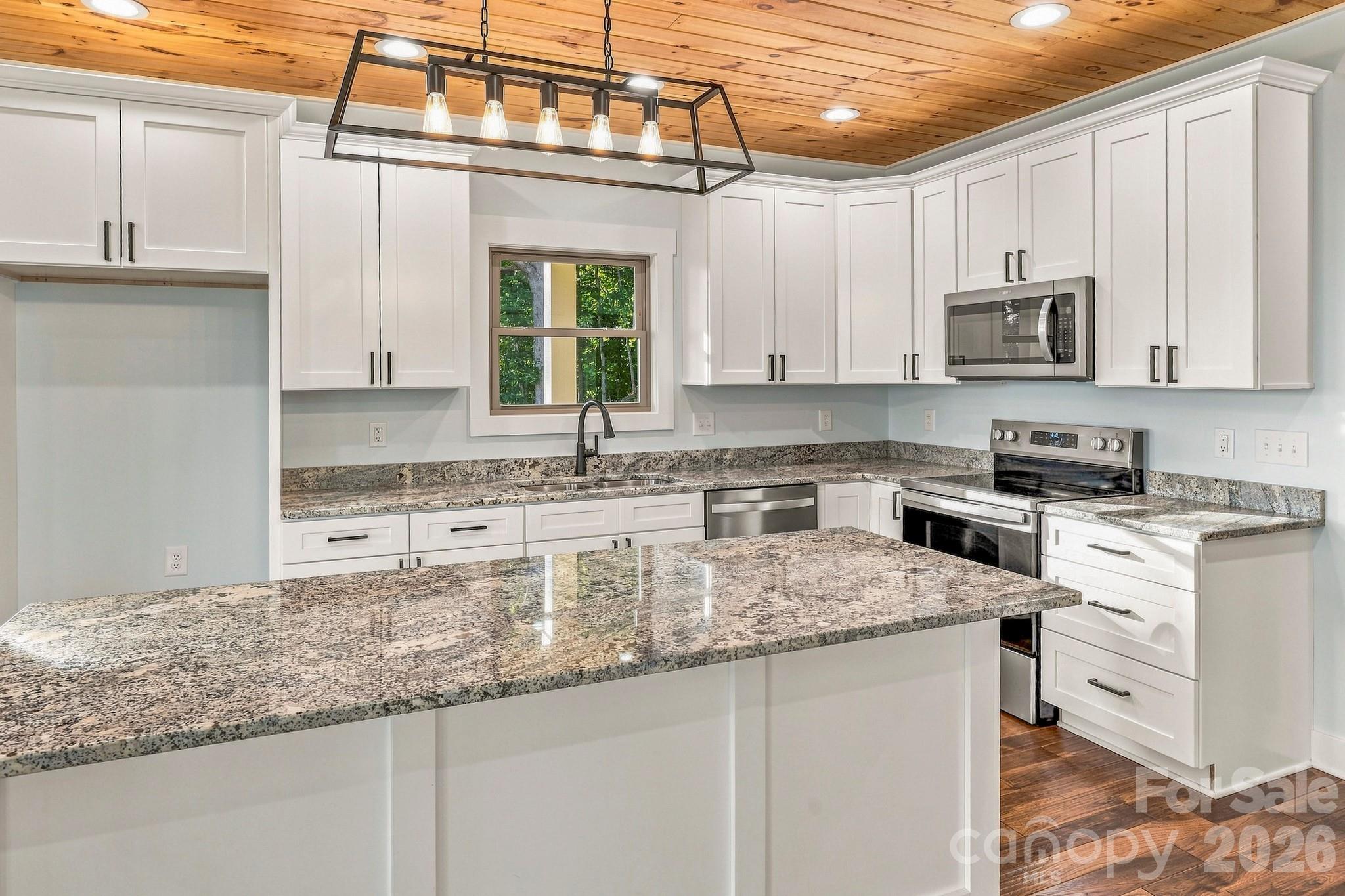 2272 Pinnacle Parkway — Union Mills