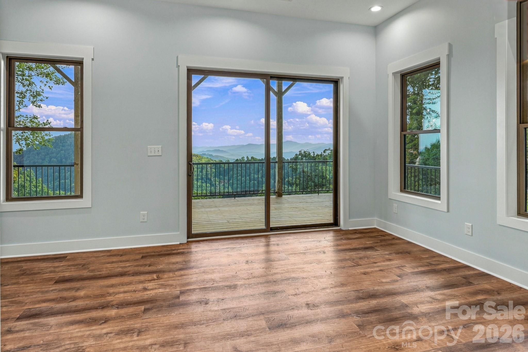 2272 Pinnacle Parkway — Union Mills