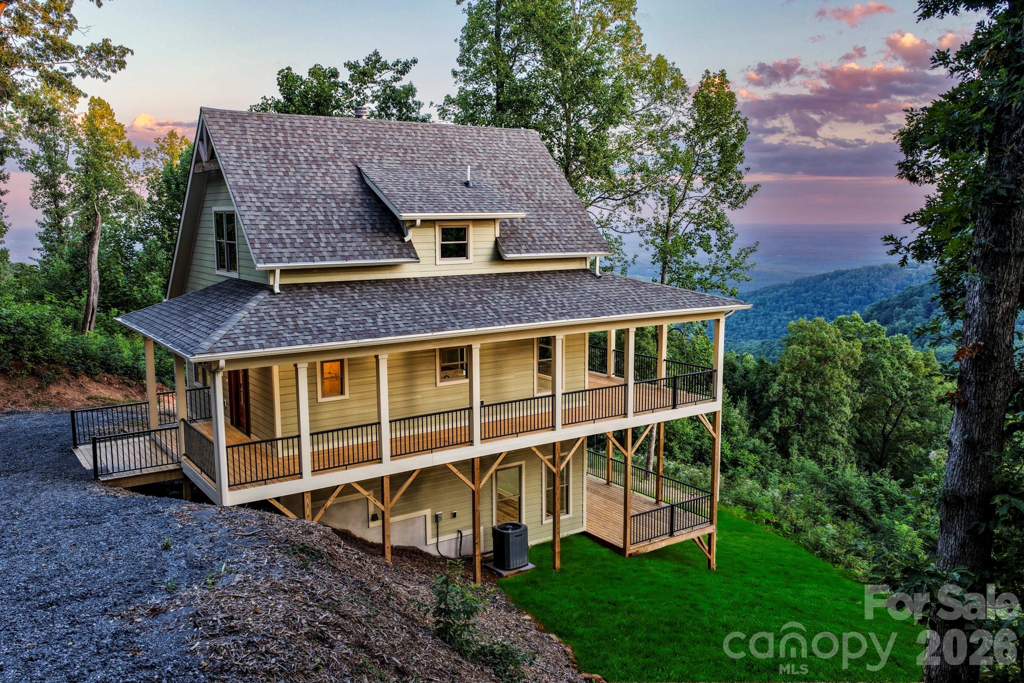 2272 Pinnacle Parkway — Union Mills
