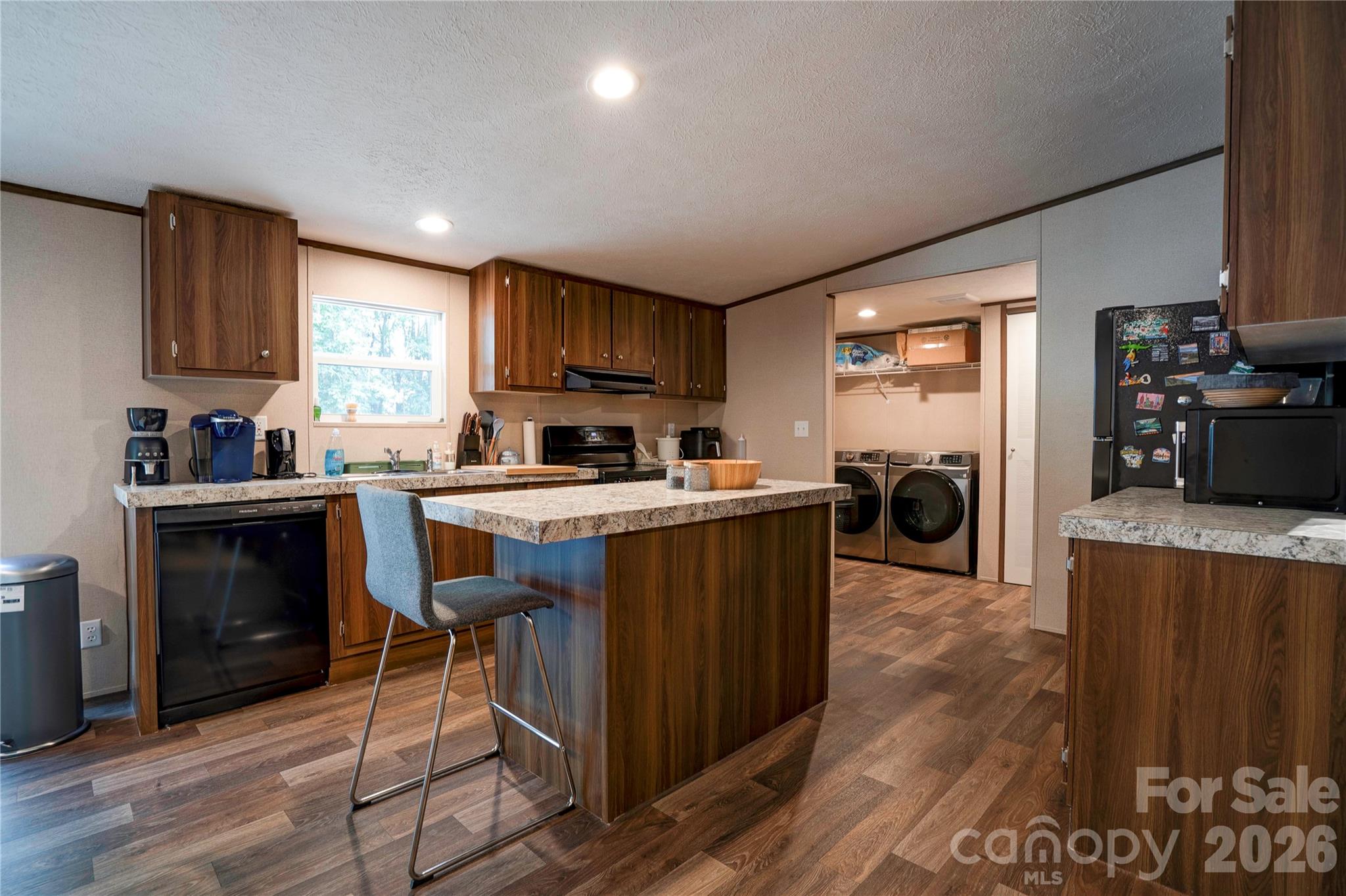 737 Pleasantdale Drive — Shelby