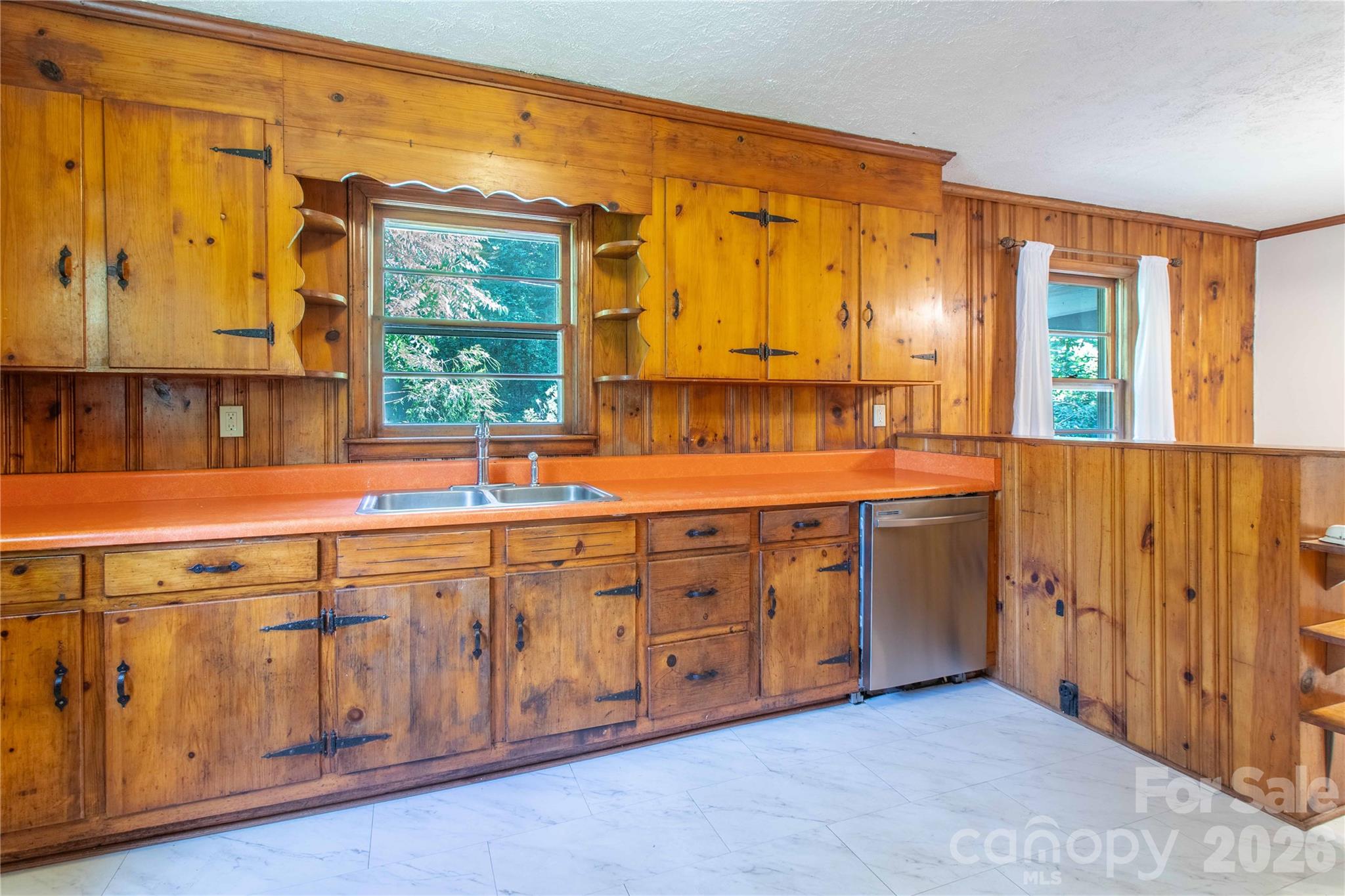 875 Mills Gap Road — Fletcher