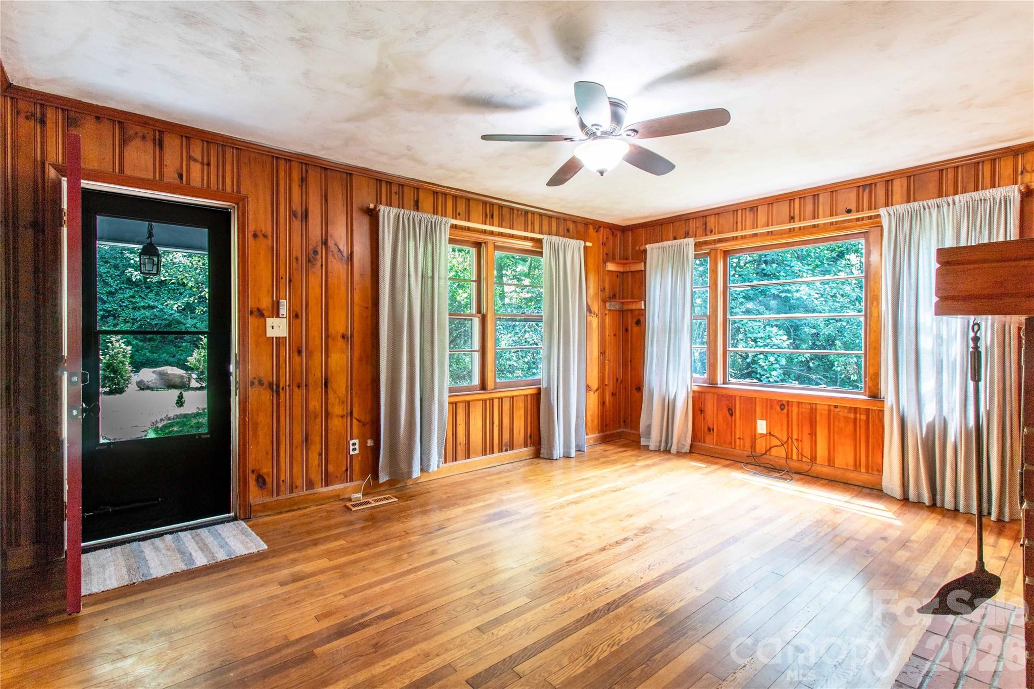 875 Mills Gap Road — Fletcher
