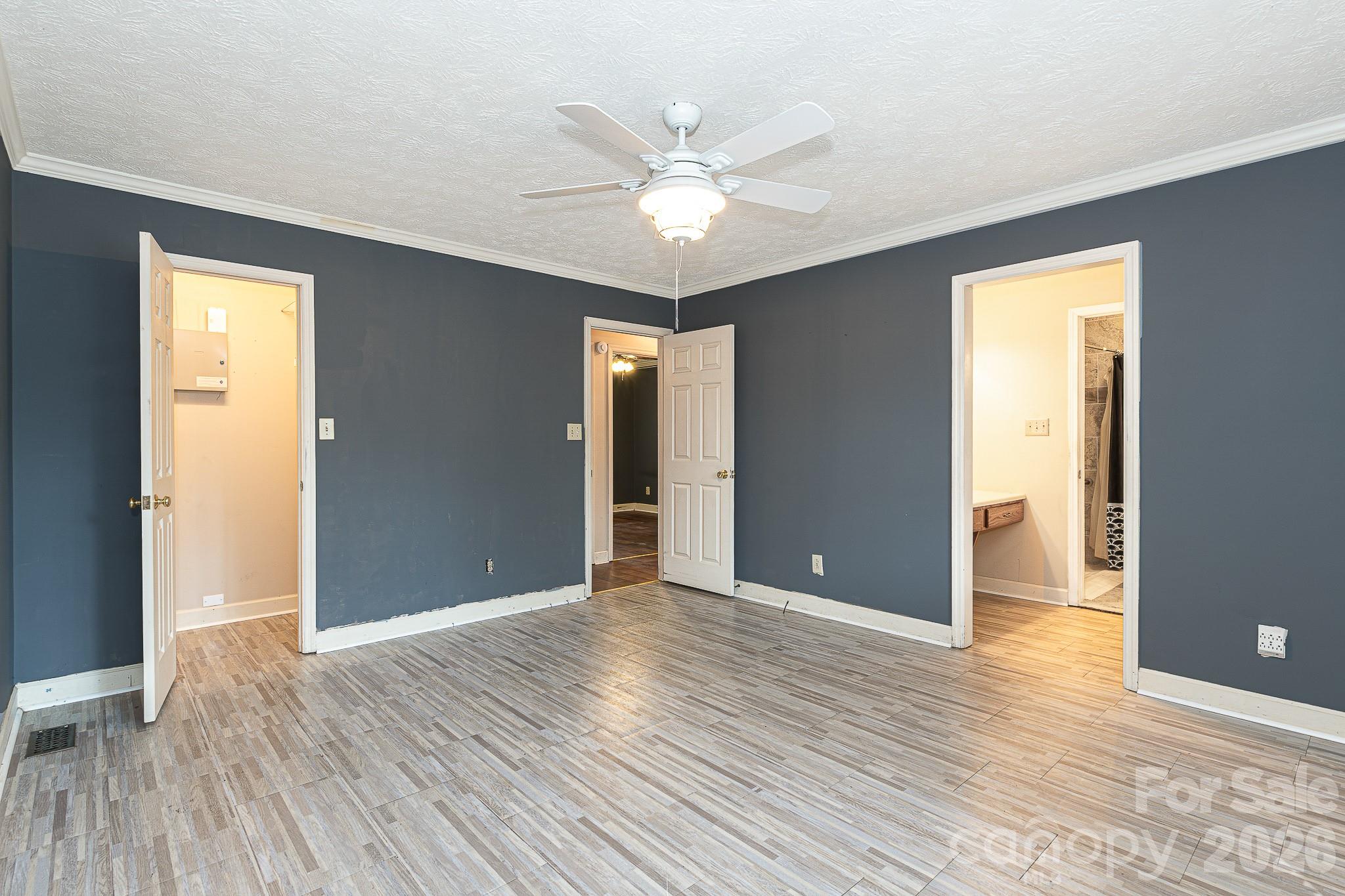 405 Southland Drive — Fayetteville