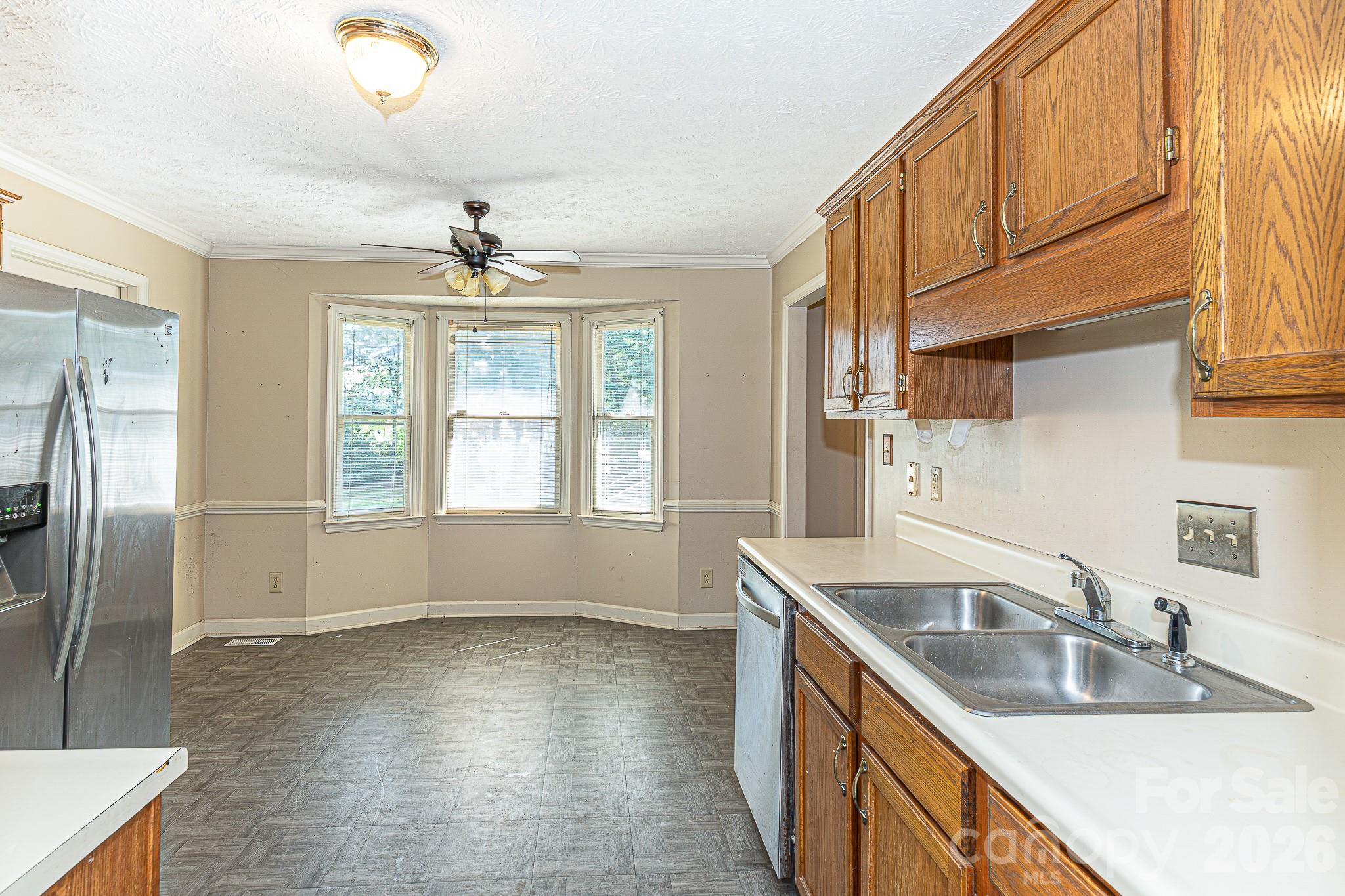 405 Southland Drive — Fayetteville