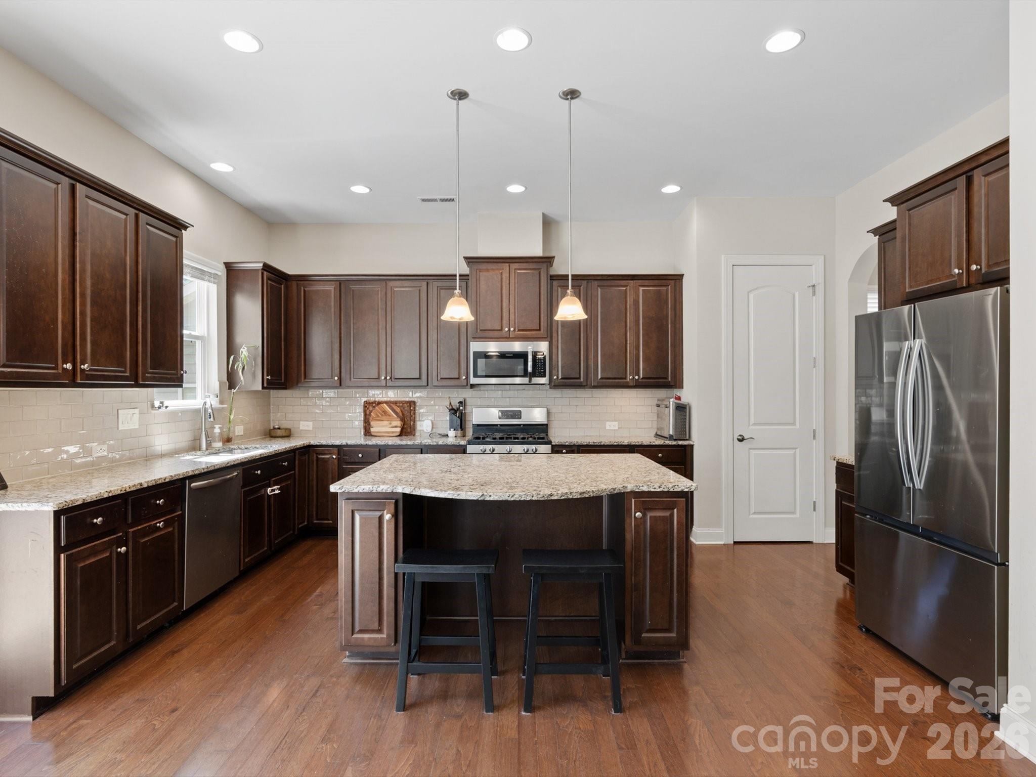 2035 Pinyon Lane — Lancaster