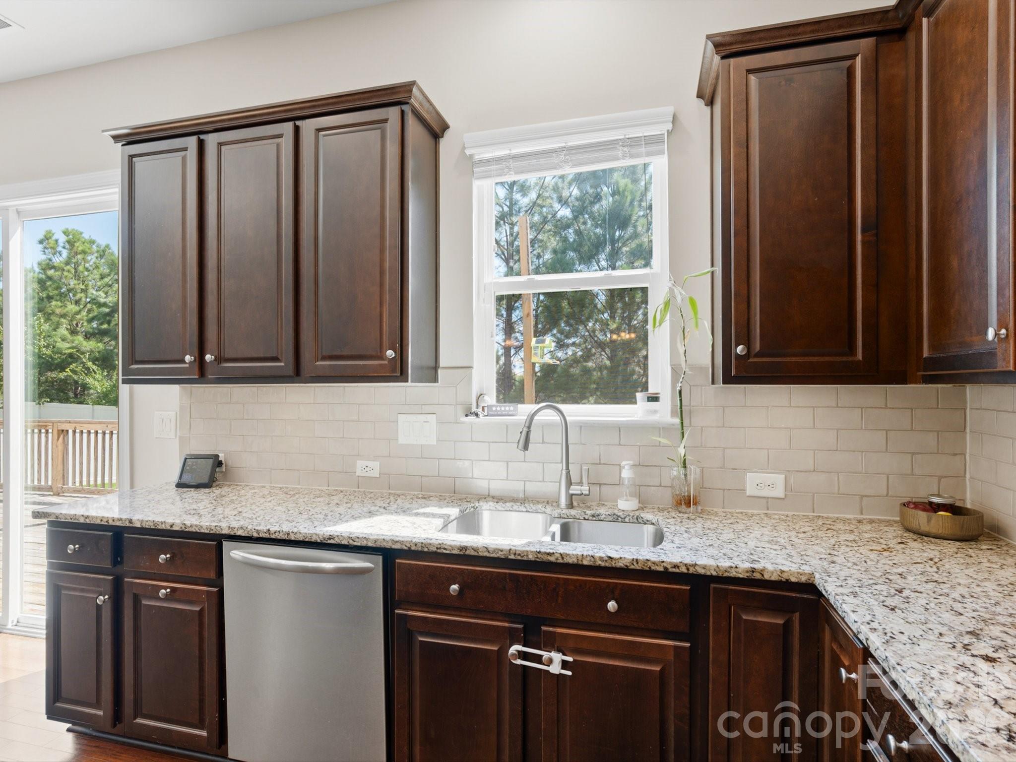 2035 Pinyon Lane — Lancaster