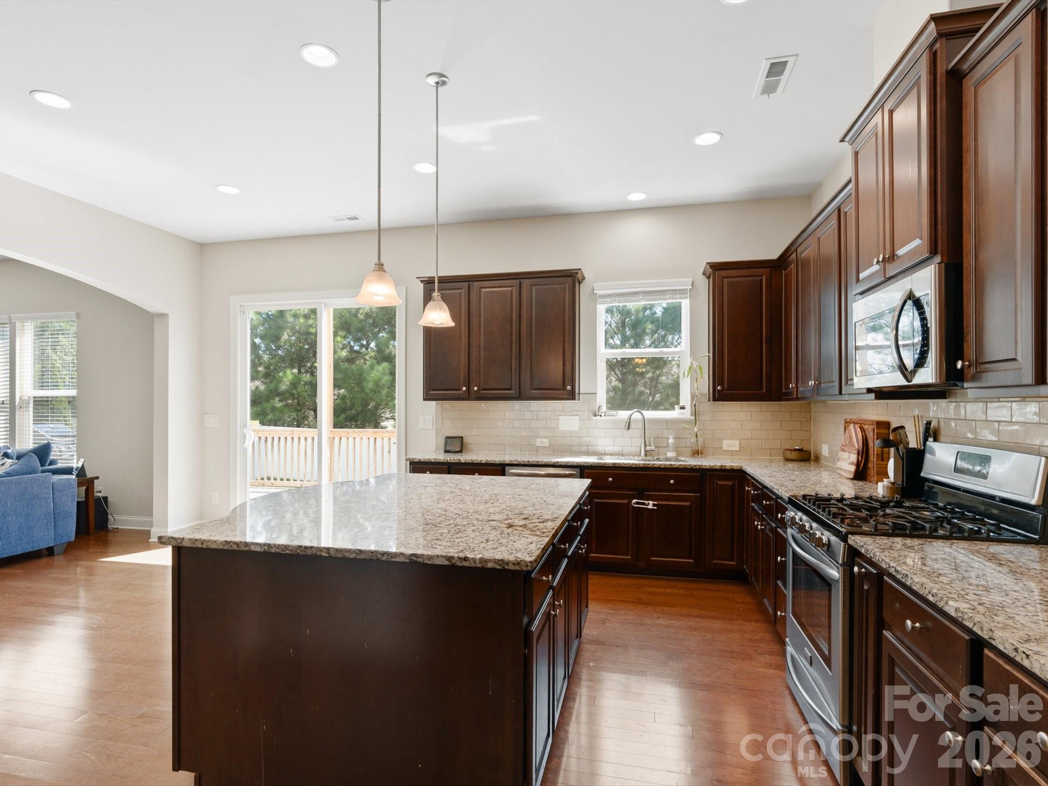 2035 Pinyon Lane — Lancaster
