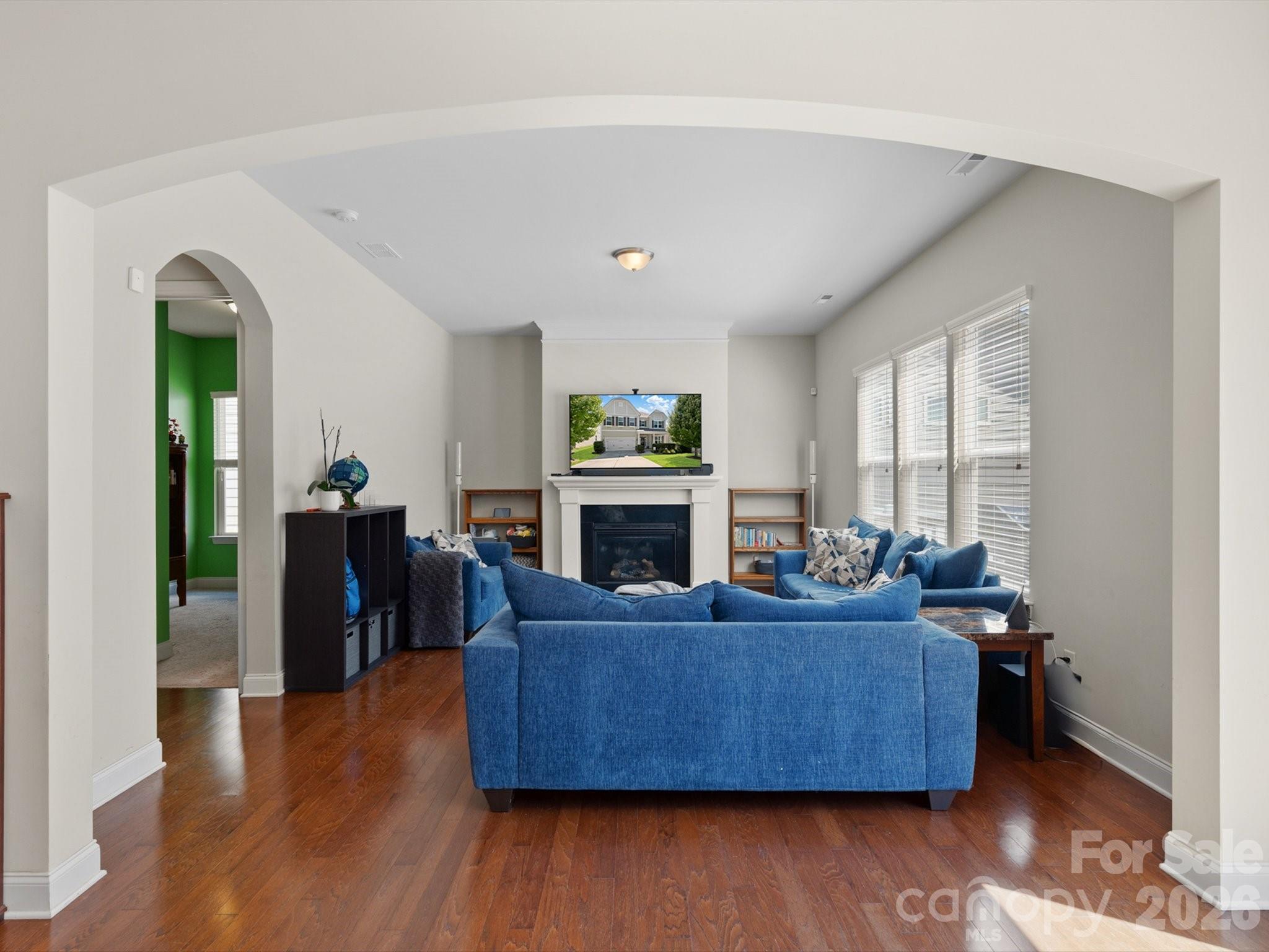 2035 Pinyon Lane — Lancaster