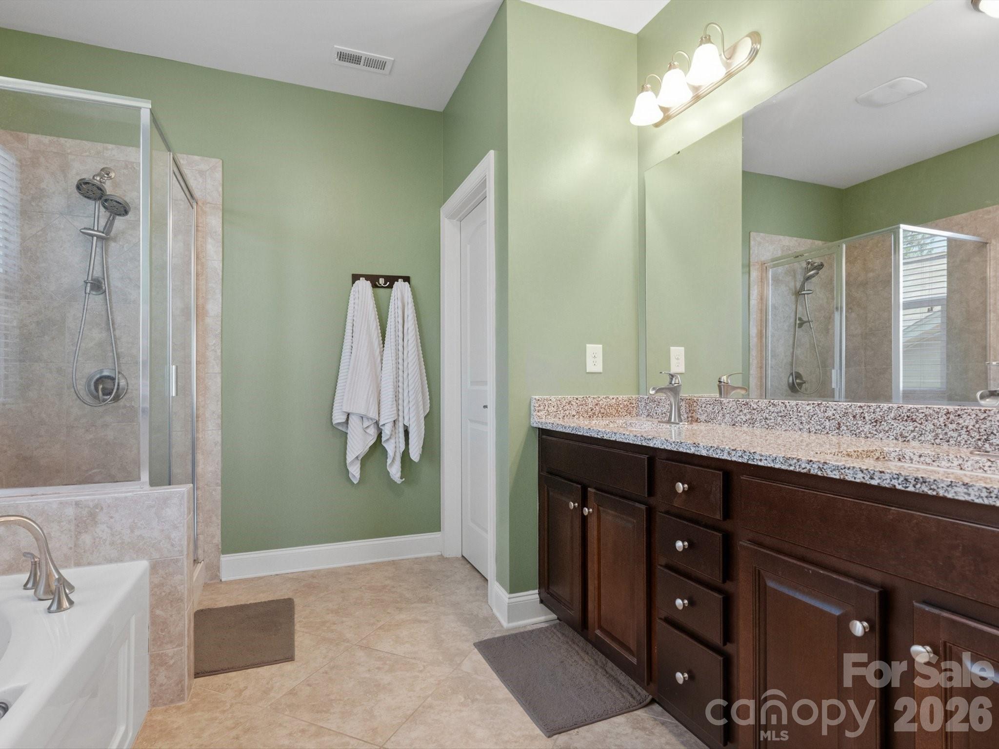 2035 Pinyon Lane — Lancaster