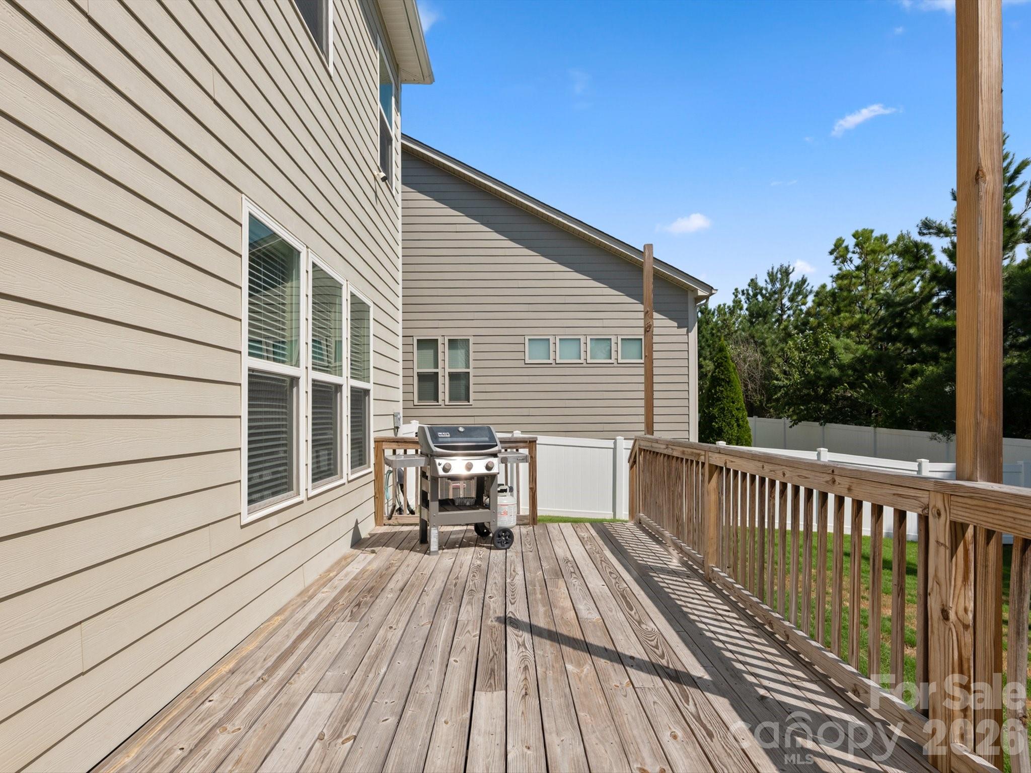 2035 Pinyon Lane — Lancaster