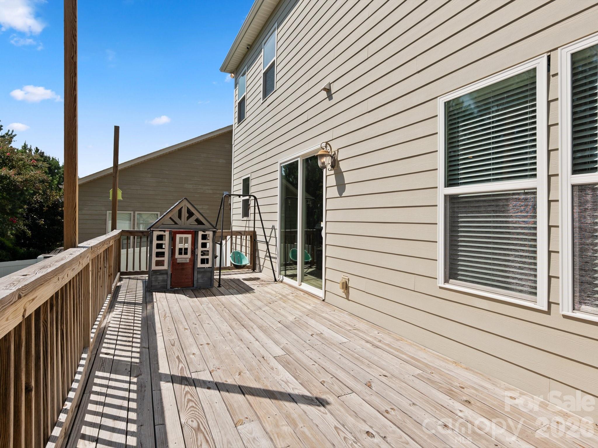 2035 Pinyon Lane — Lancaster