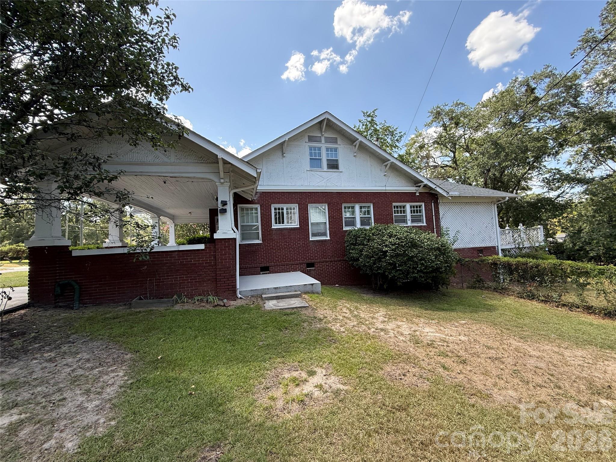1113 Fayetteville Road — Rockingham