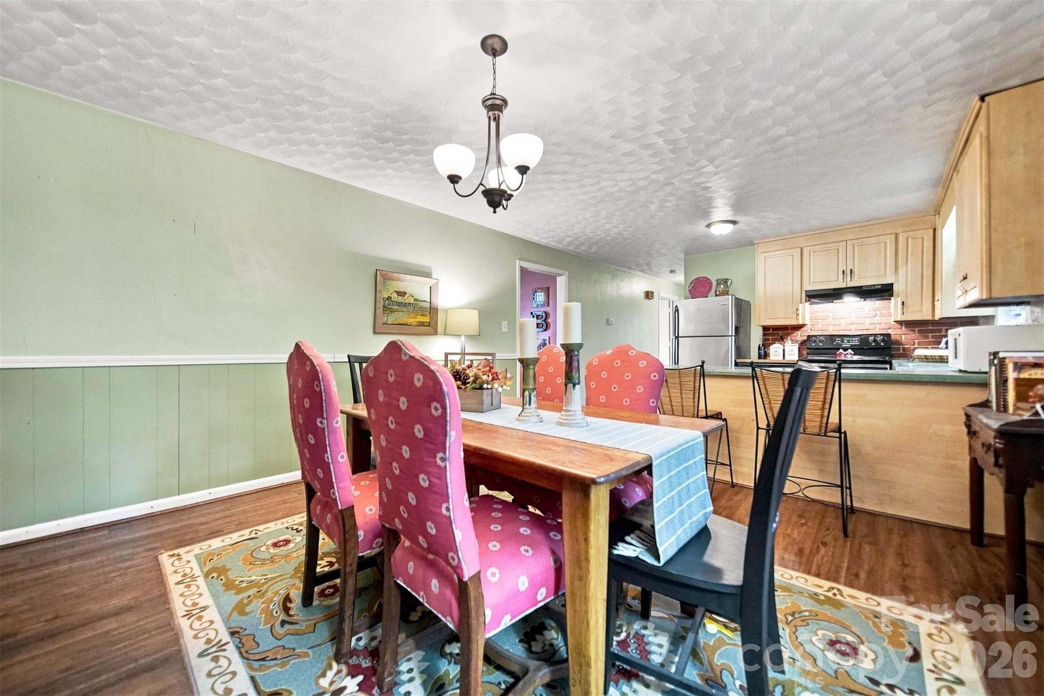 1920 30th Street NE — Hickory
