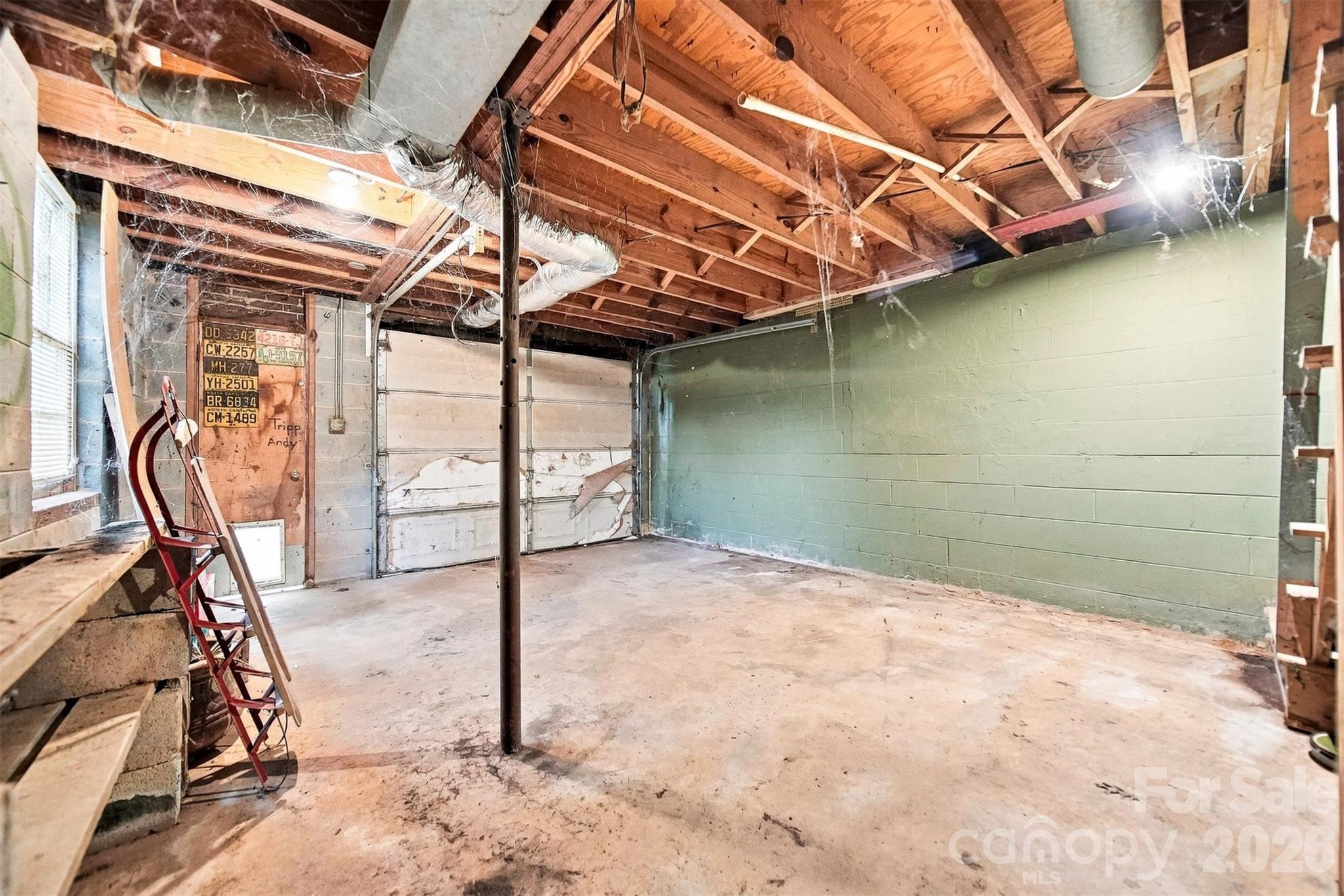 1920 30th Street NE — Hickory