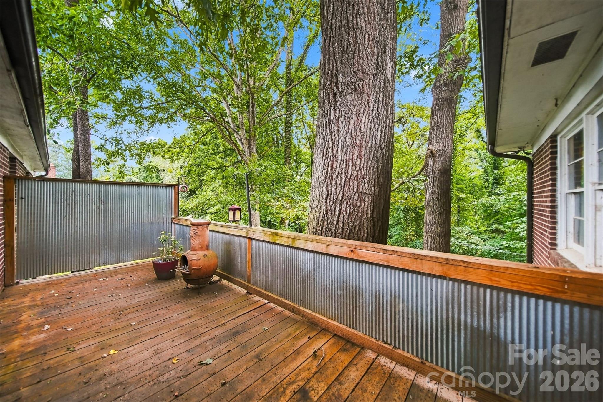 1920 30th Street NE — Hickory