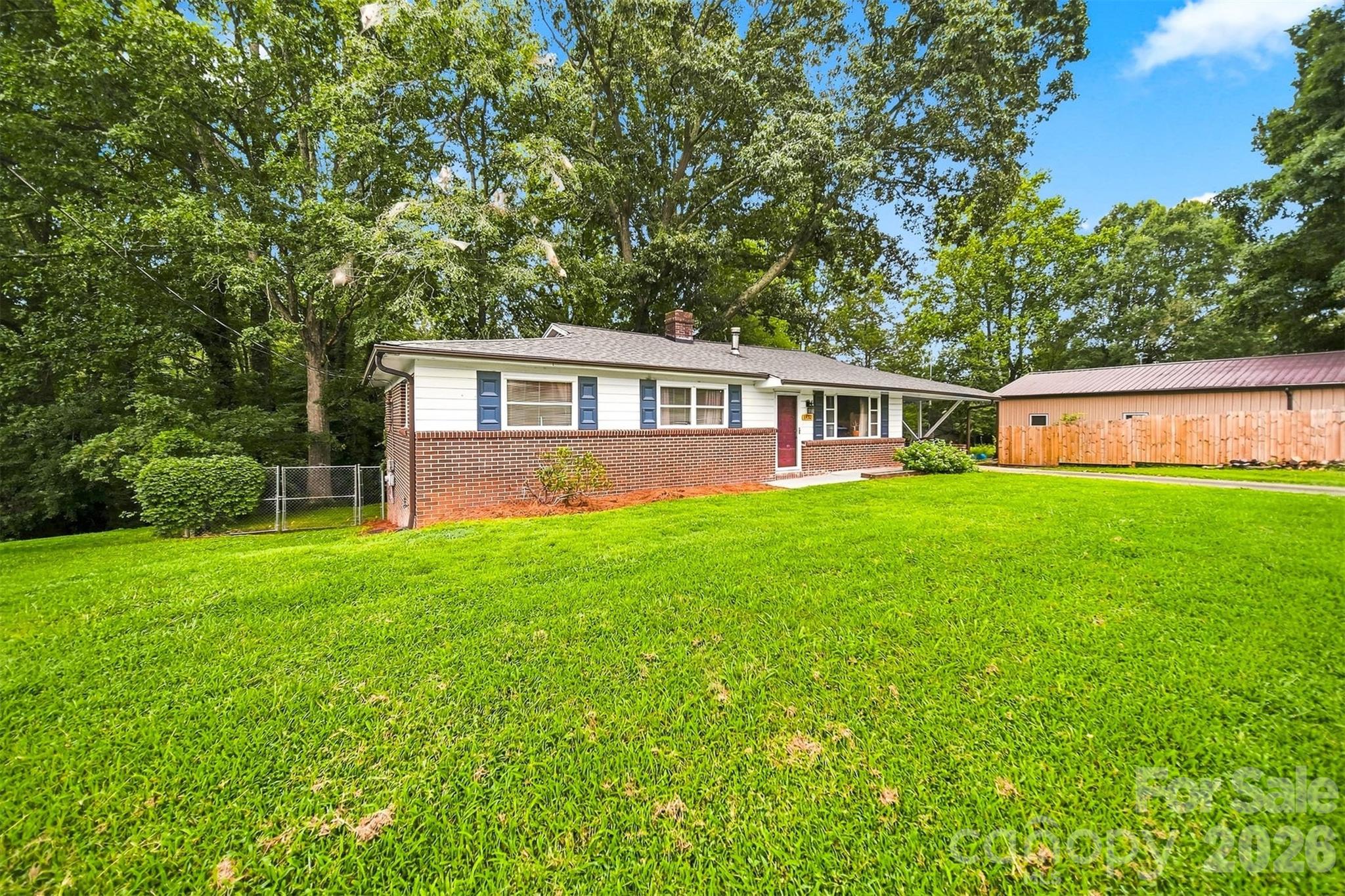 1920 30th Street NE — Hickory
