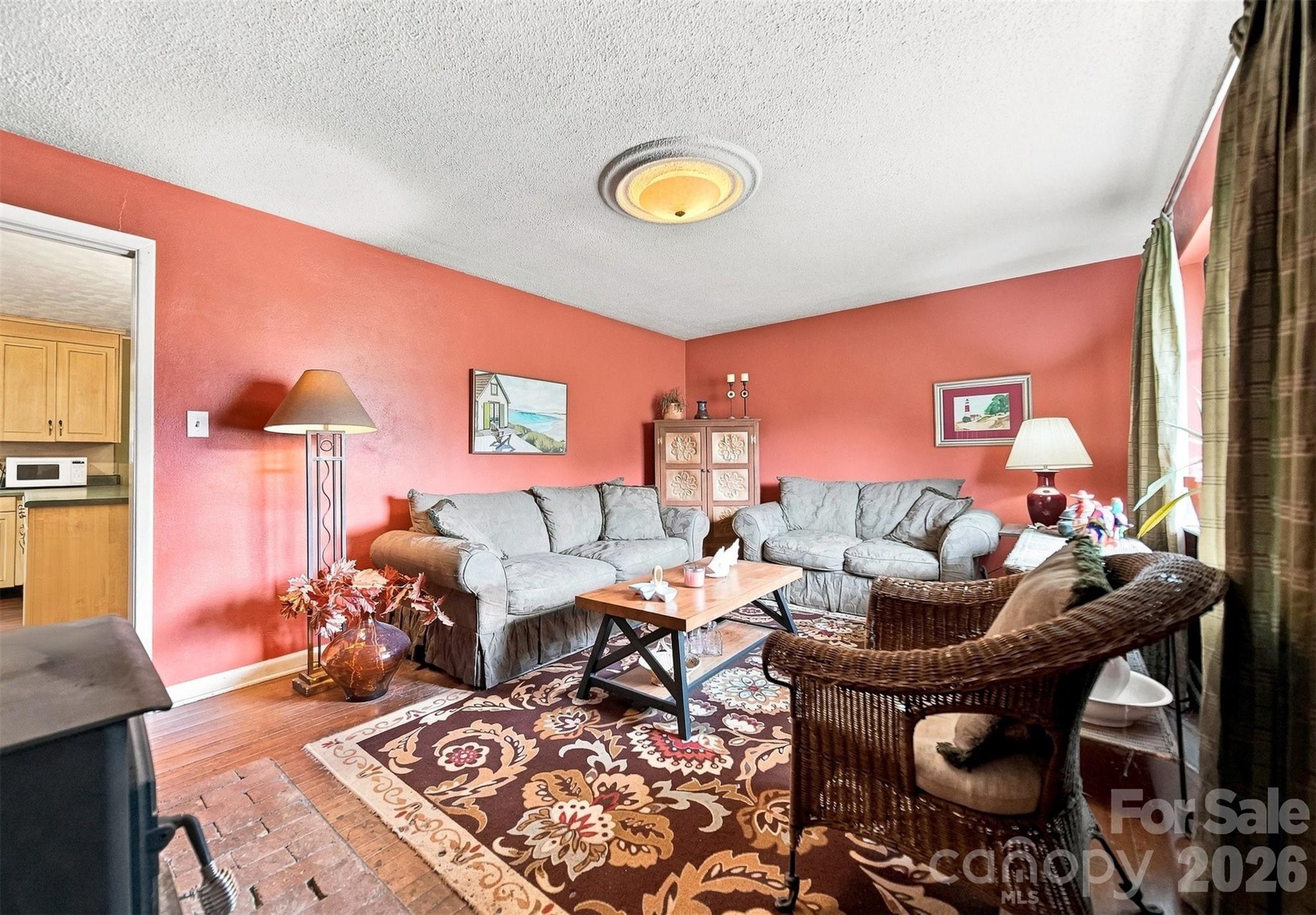 1920 30th Street NE — Hickory