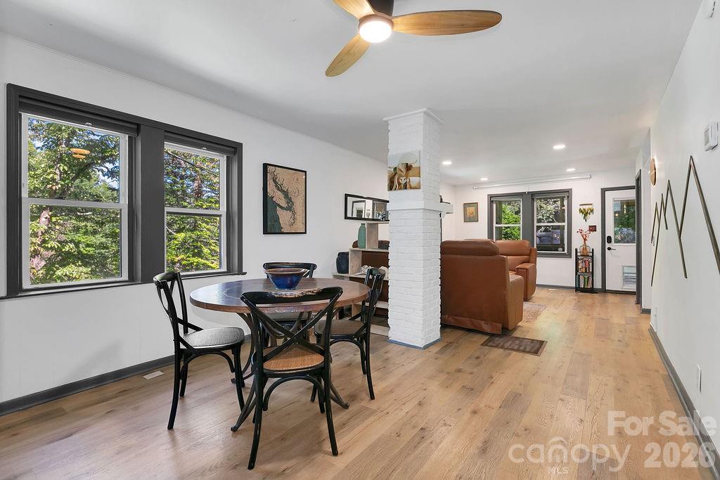 354 King Road — Pisgah Forest