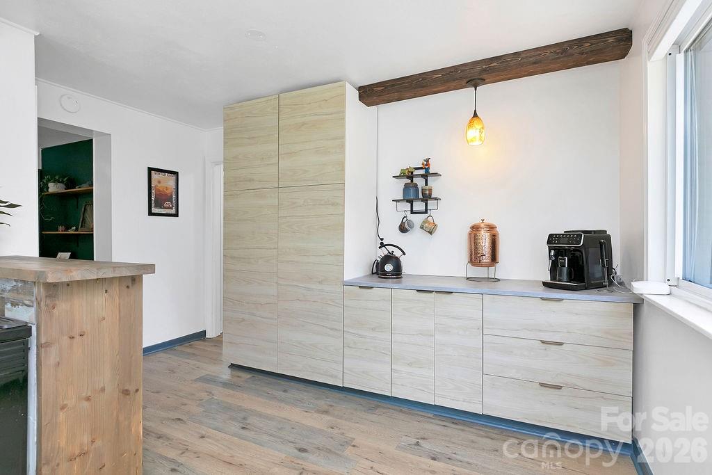 354 King Road — Pisgah Forest